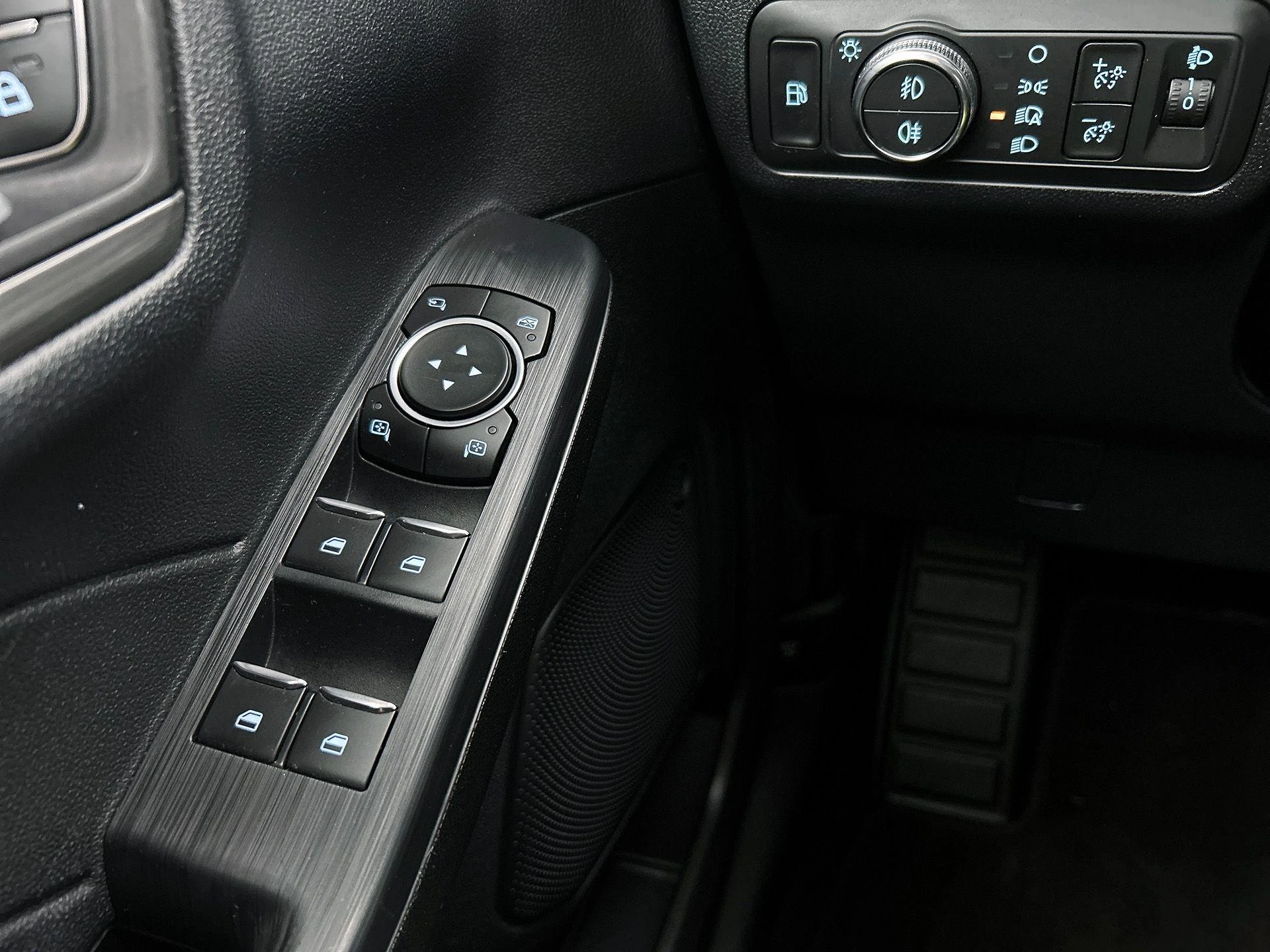 Ford-Kuga-image-36