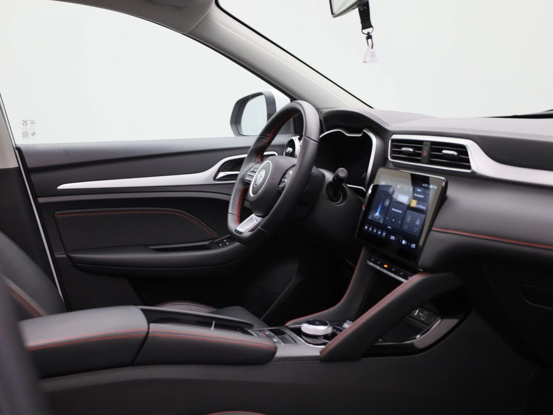 MG-ZS EV-image-32
