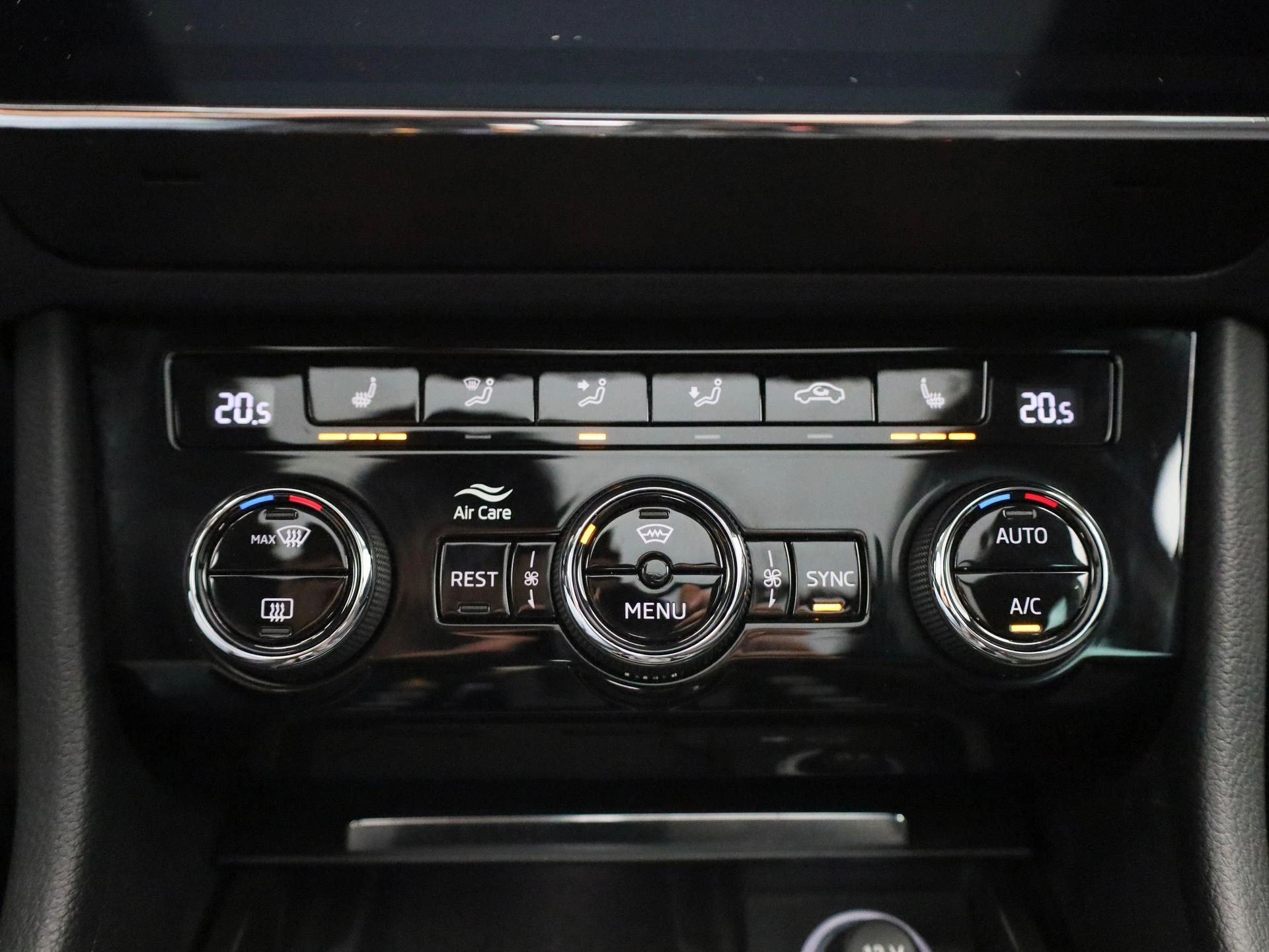 Škoda-Superb-image-20