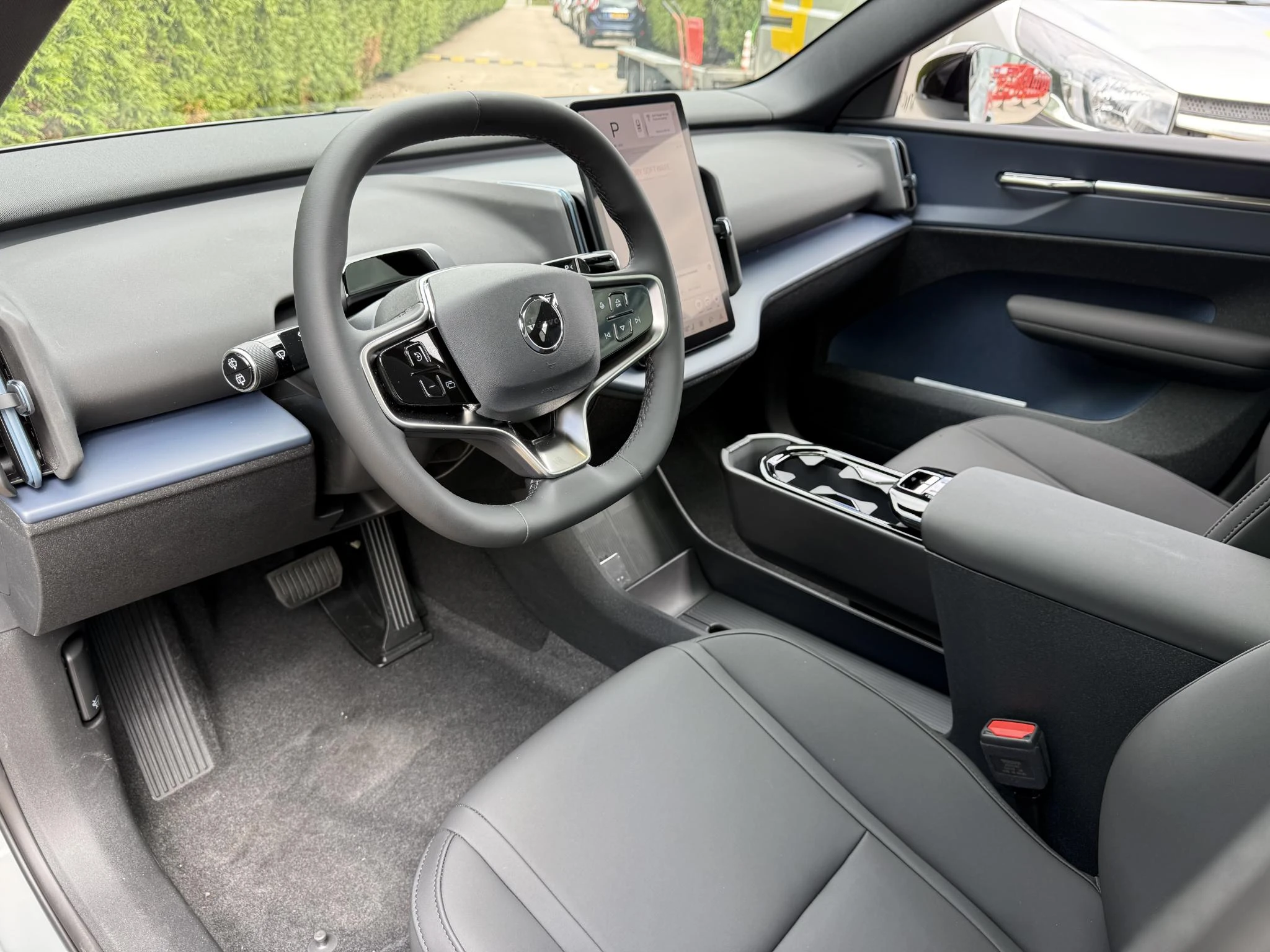 Volvo-EX30-image-17