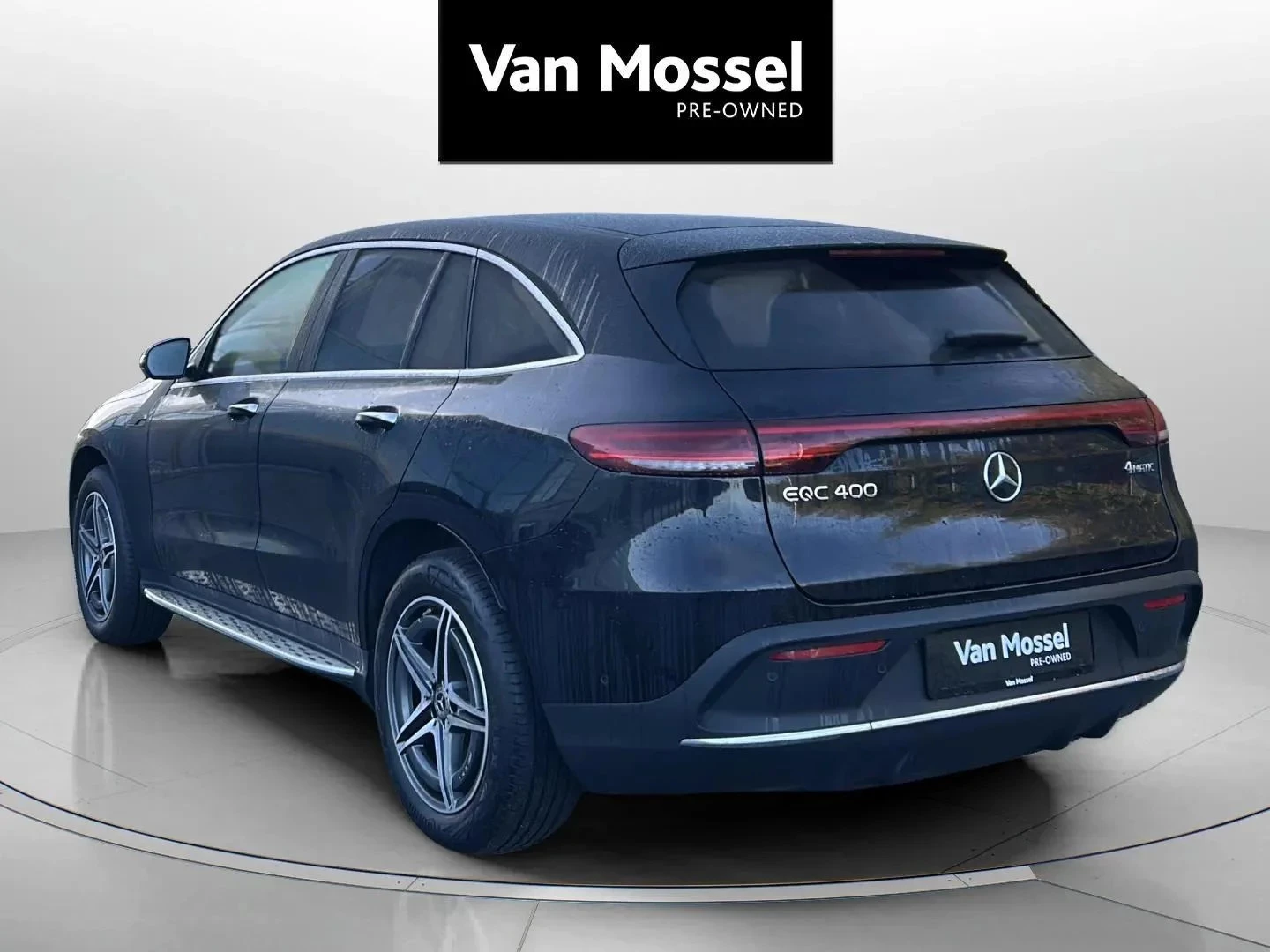 Mercedes-Benz-EQC-image-6