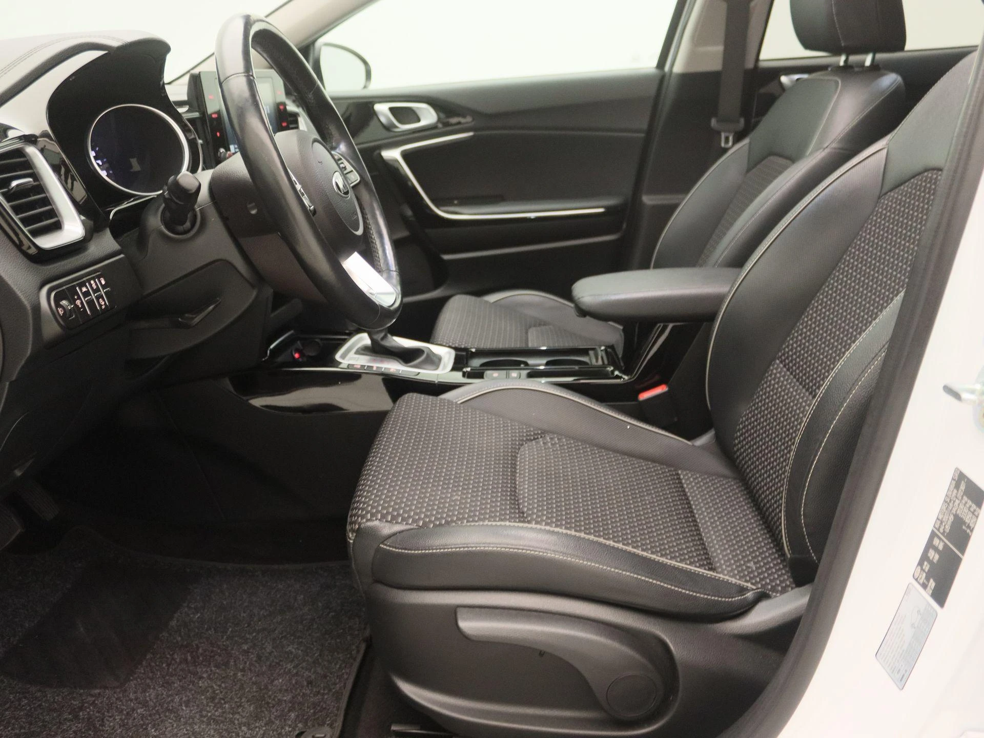 Kia-XCeed-image-12