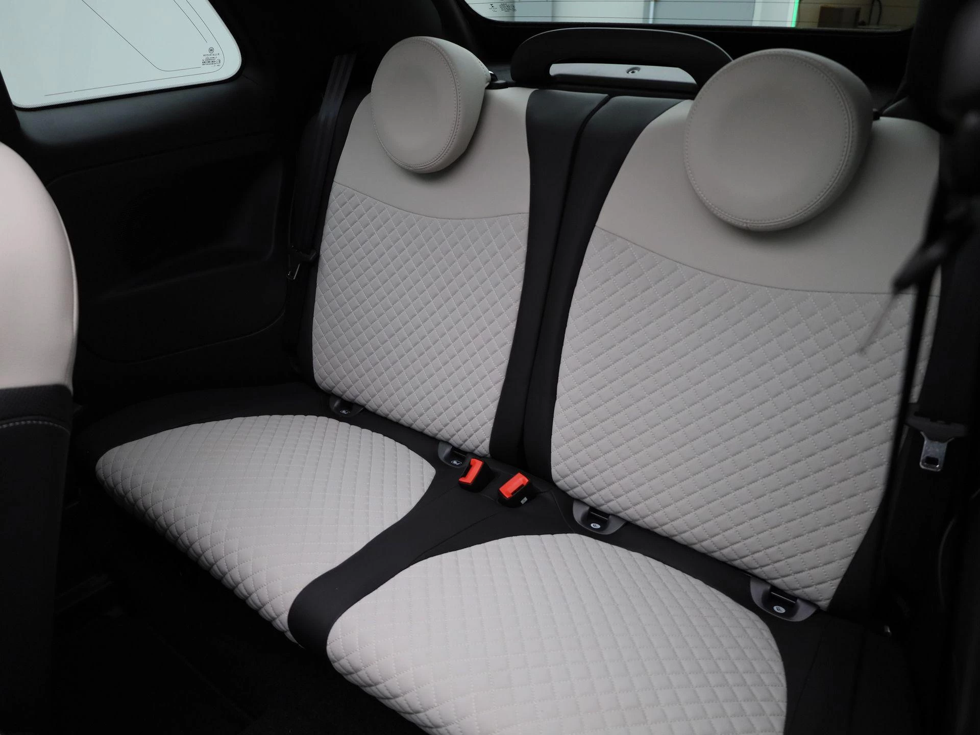 Fiat-500C-image-10