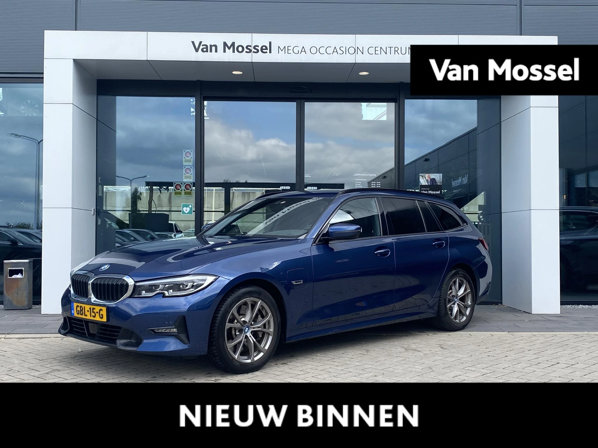 BMW-3 Serie-image-0