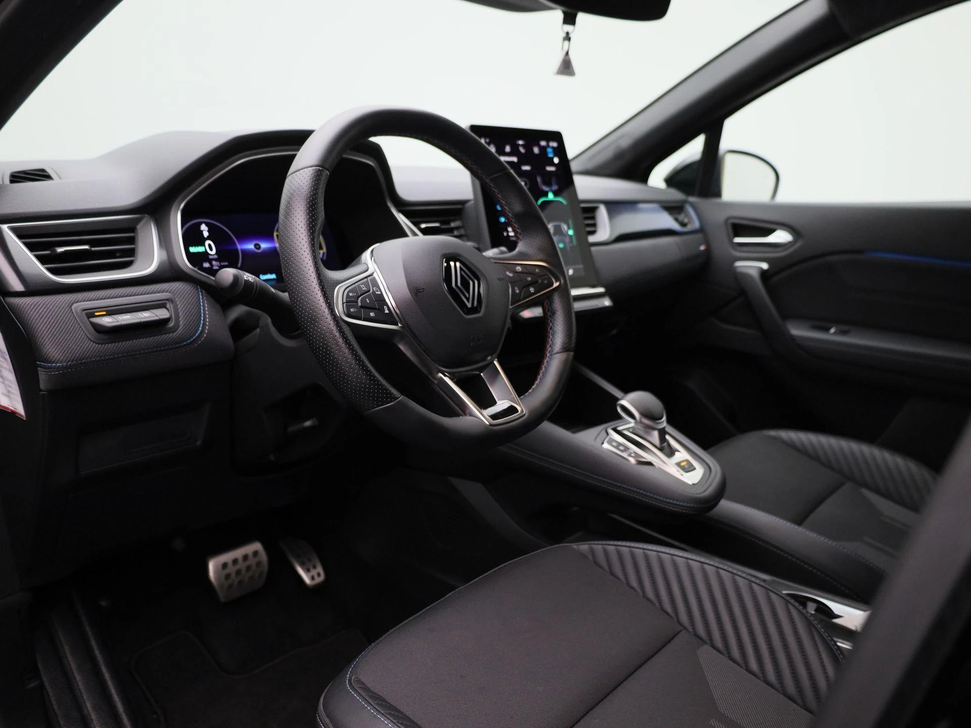 Renault-Captur-image-34