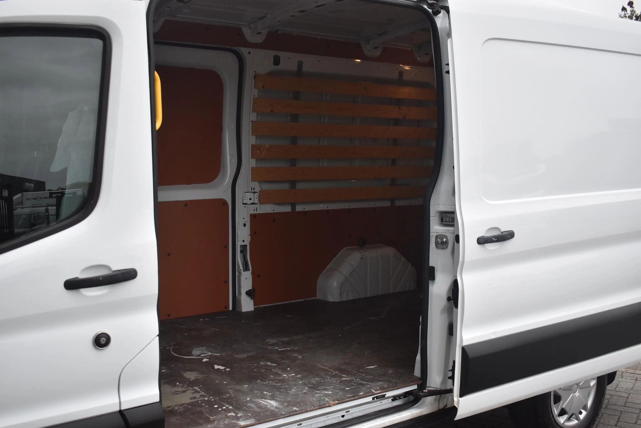 Ford-Transit-image-9