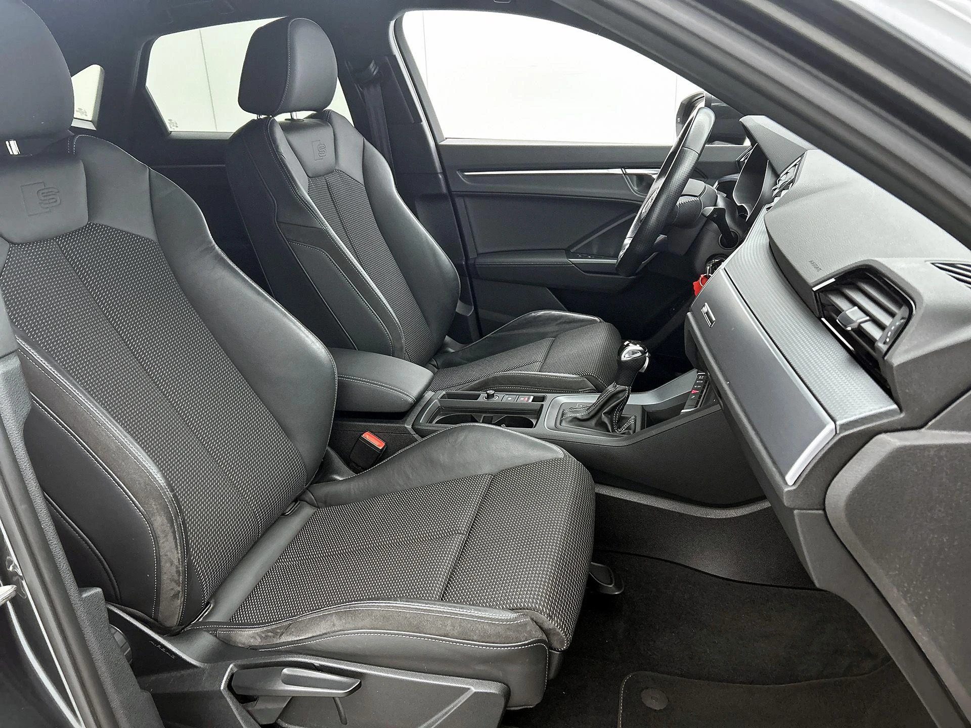 Audi-Q3-image-14