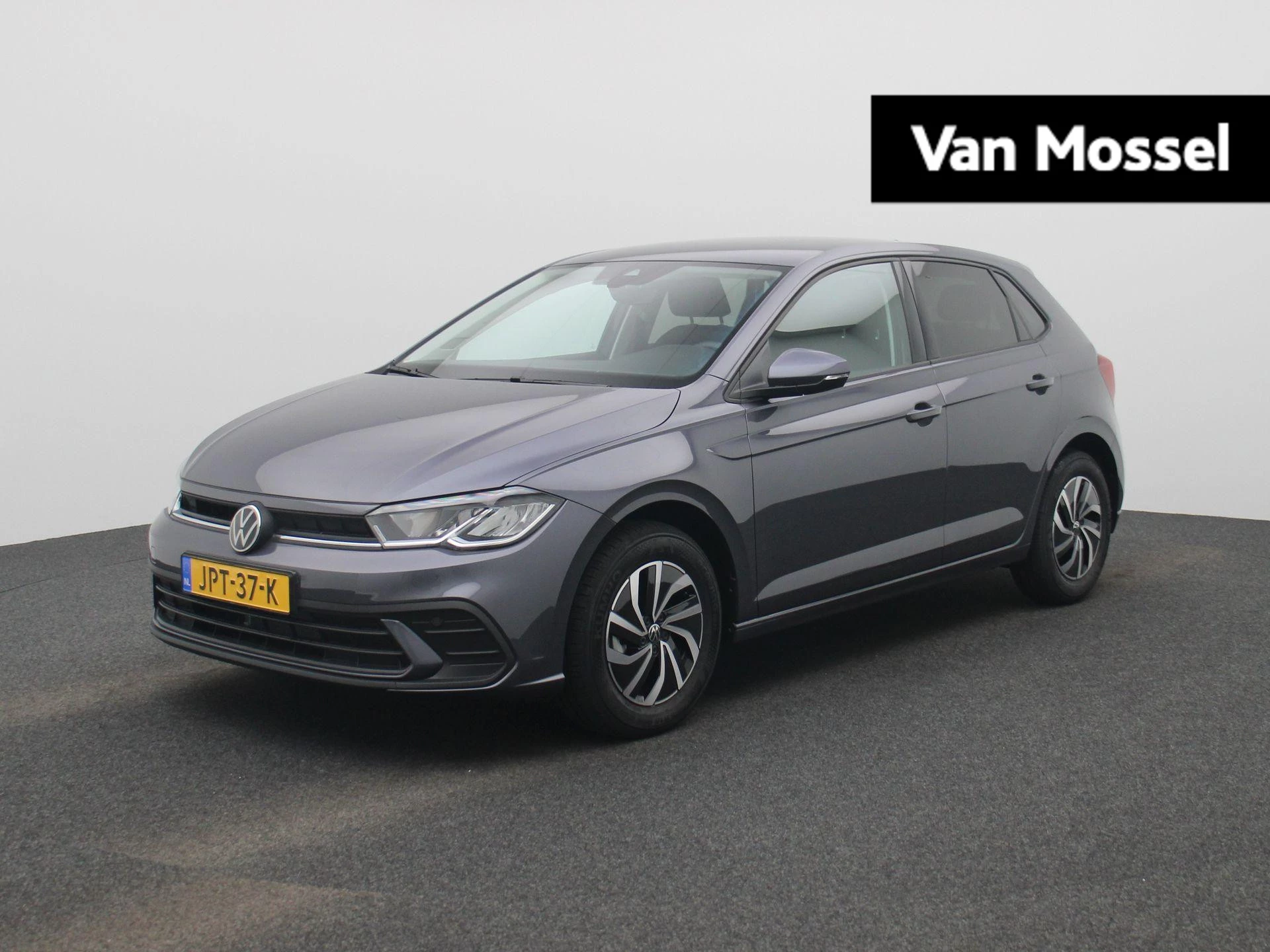 Volkswagen-Polo-image-0