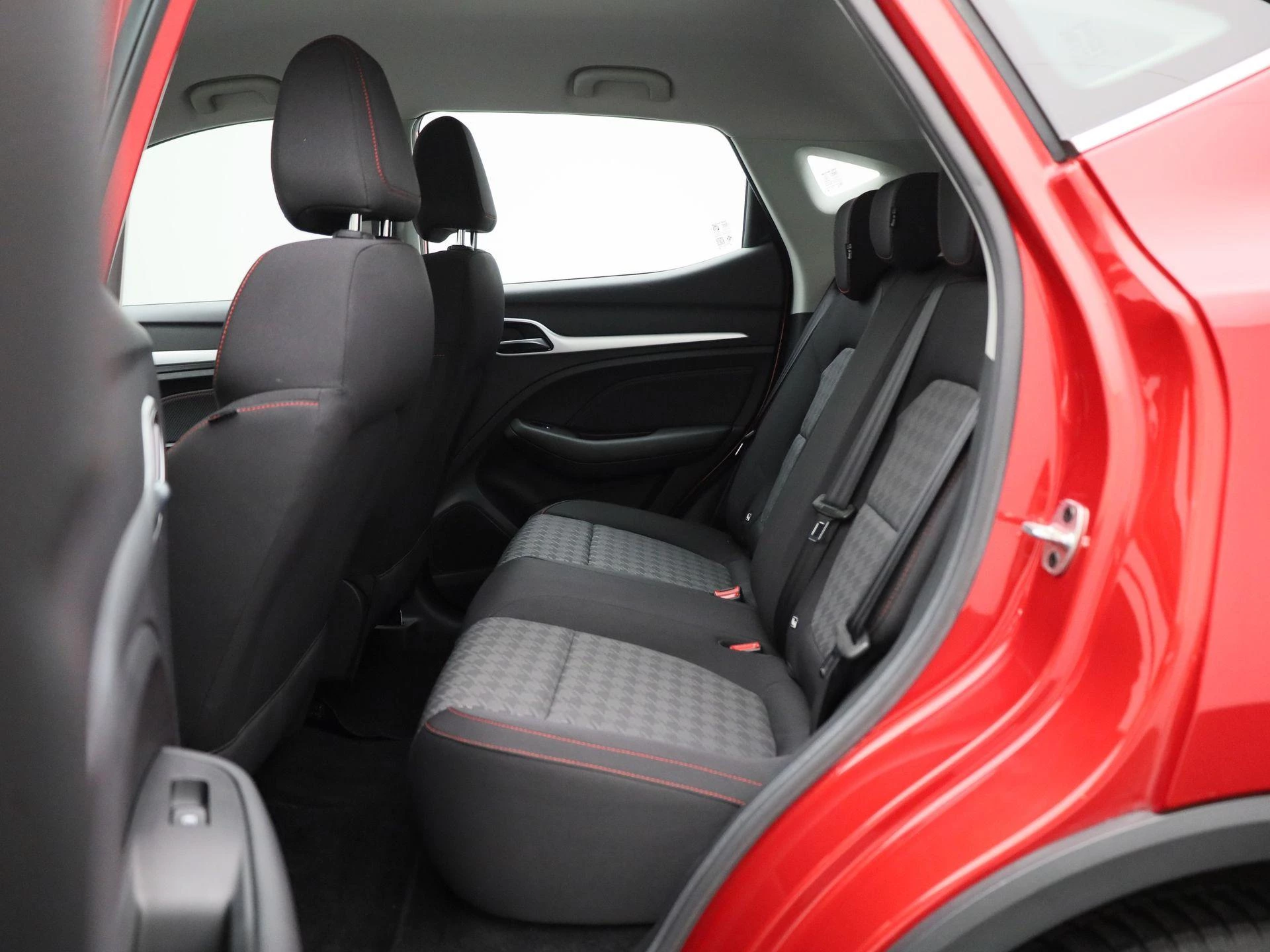 MG-ZS EV-image-11