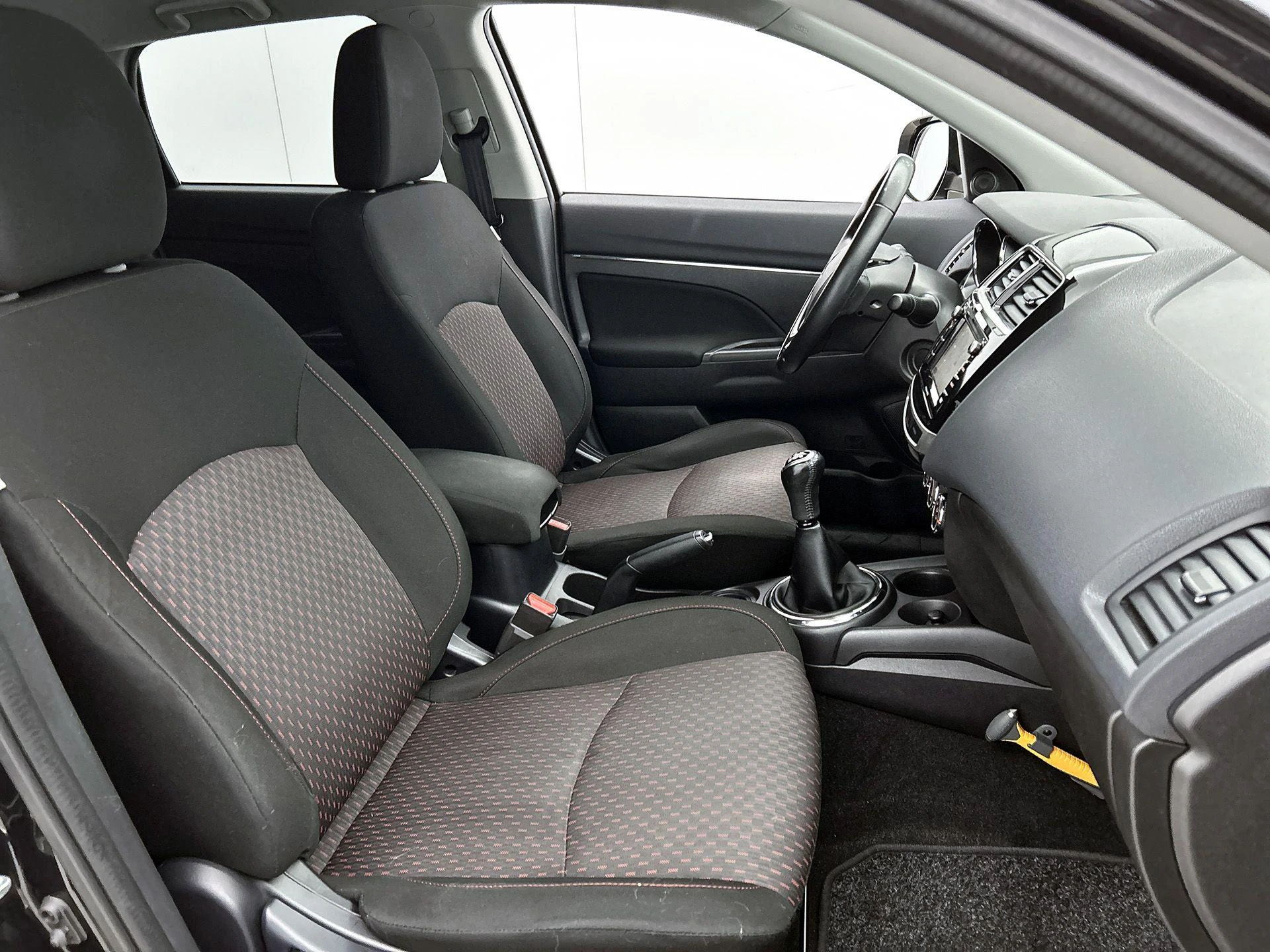 Mitsubishi-ASX-image-32
