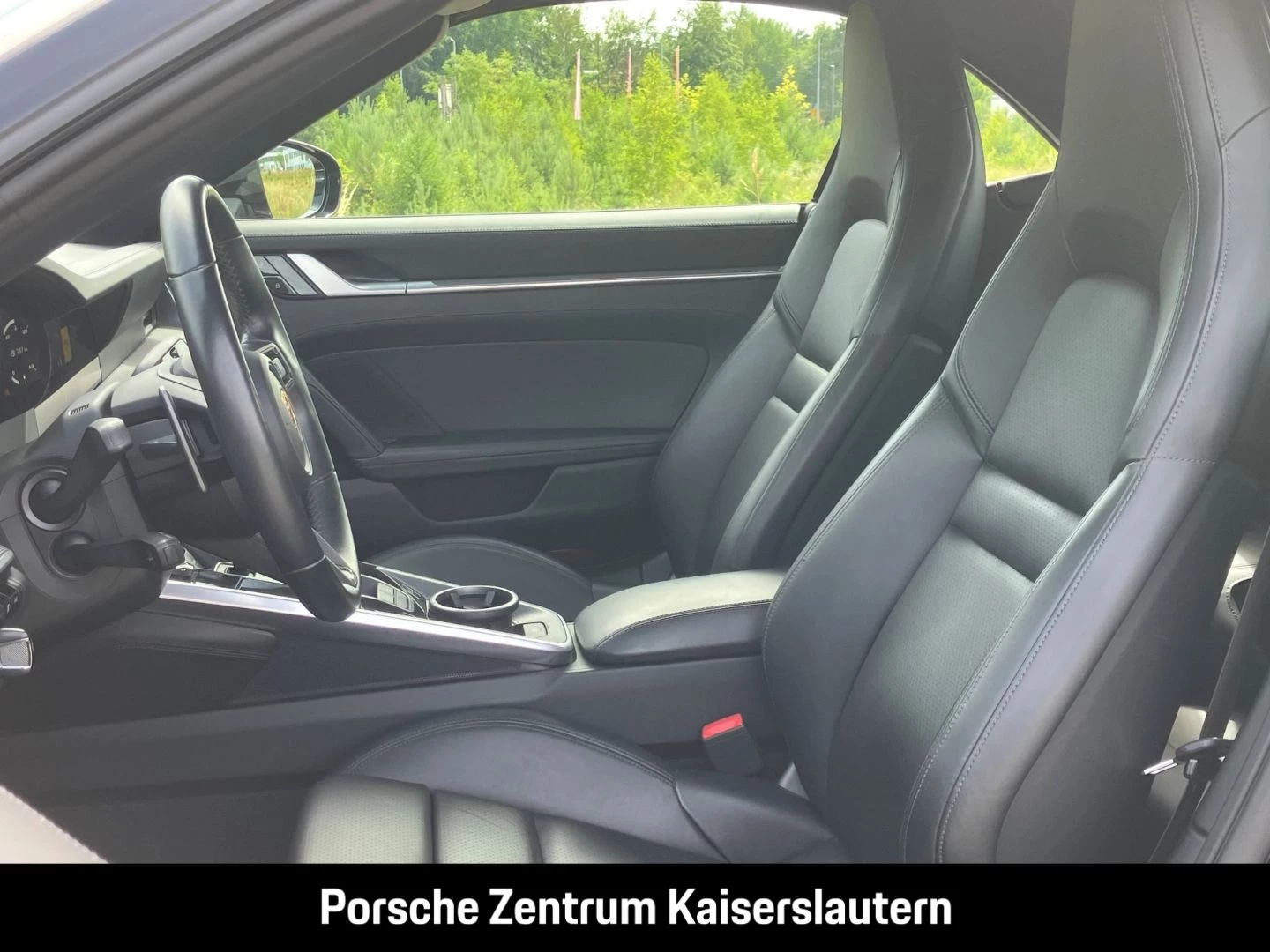 Porsche 911 992 Carrera 4 Cabrio Sportabgas BOSE 21-Zoll carrera