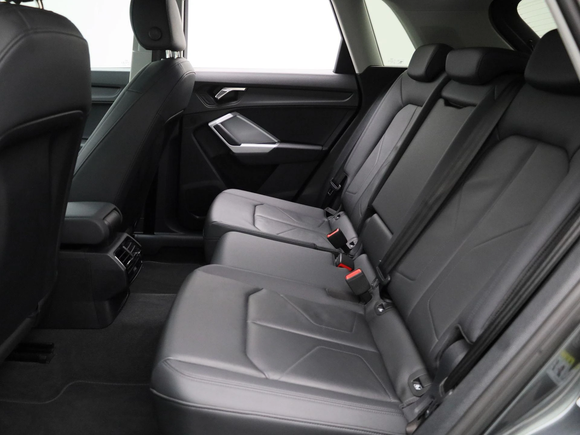 Audi-Q3-image-12