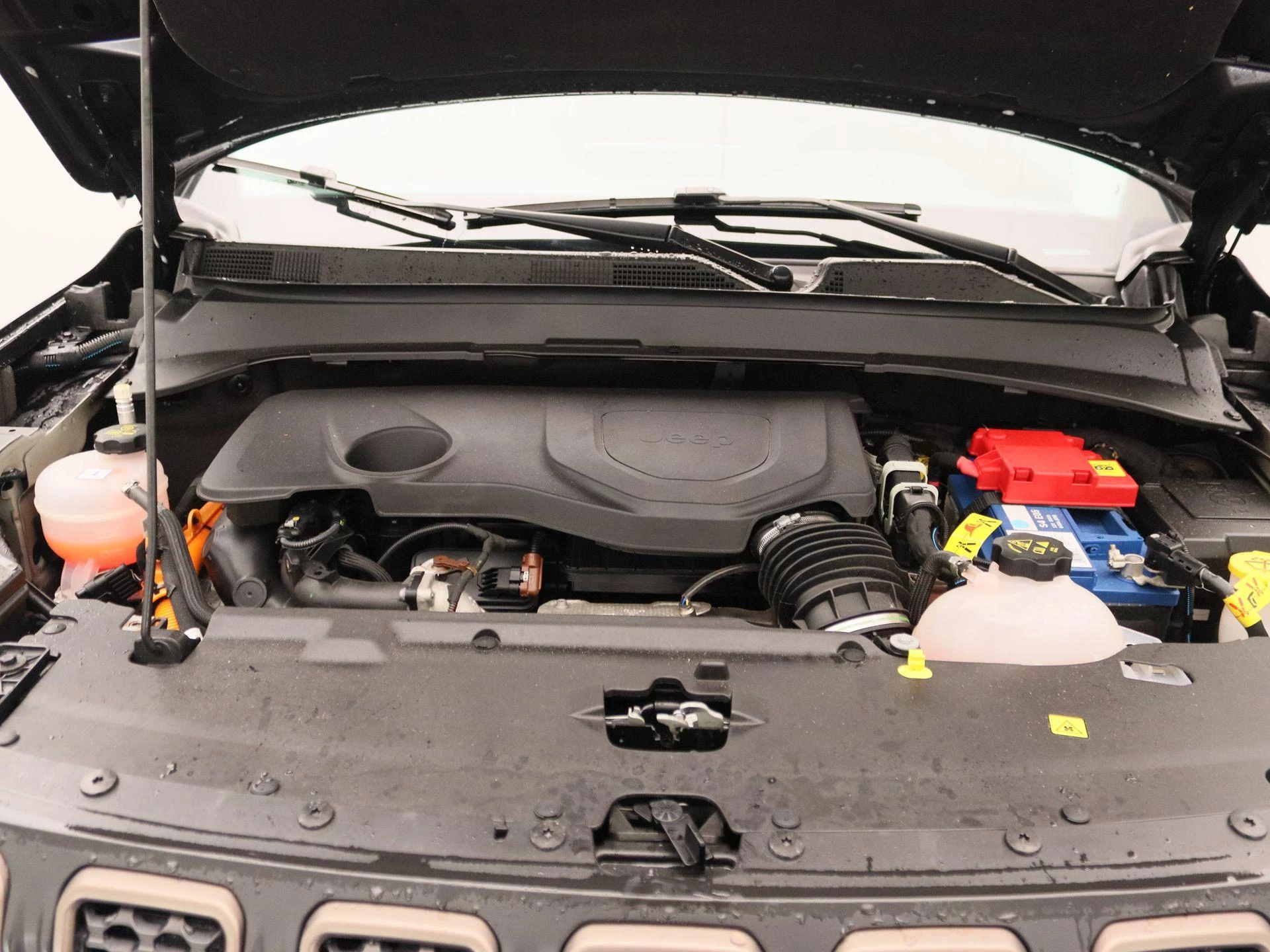 Jeep Compass 4xe 240 Plug-in Hybrid Electric Upland