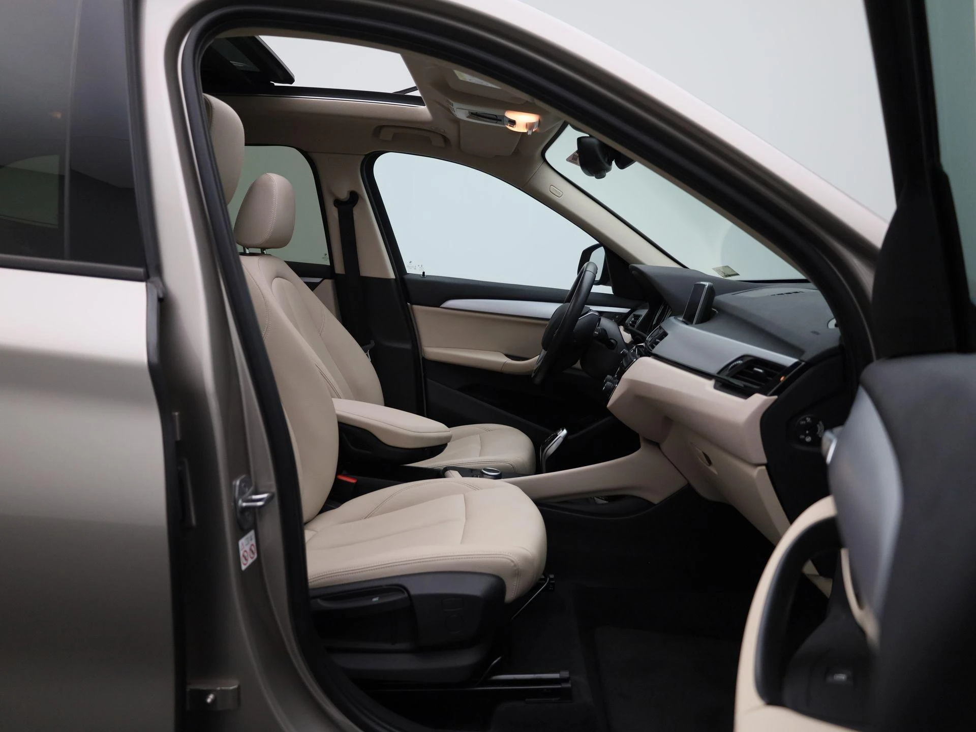 BMW X1 sDrive16dA (85 kW)
