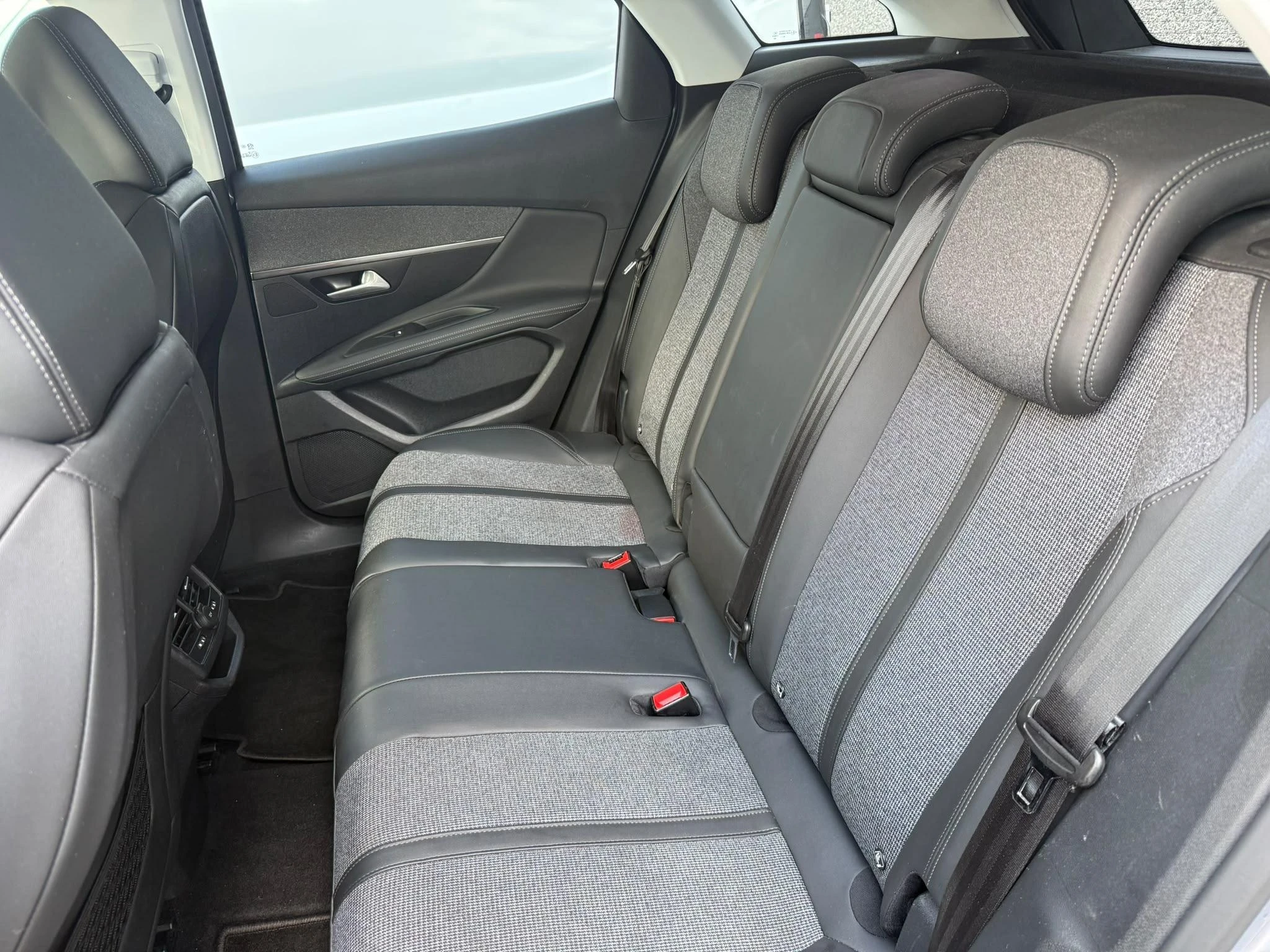 Peugeot-3008-image-12