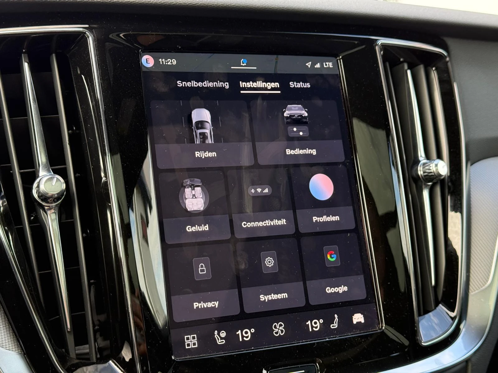 Volvo-V60-image-28