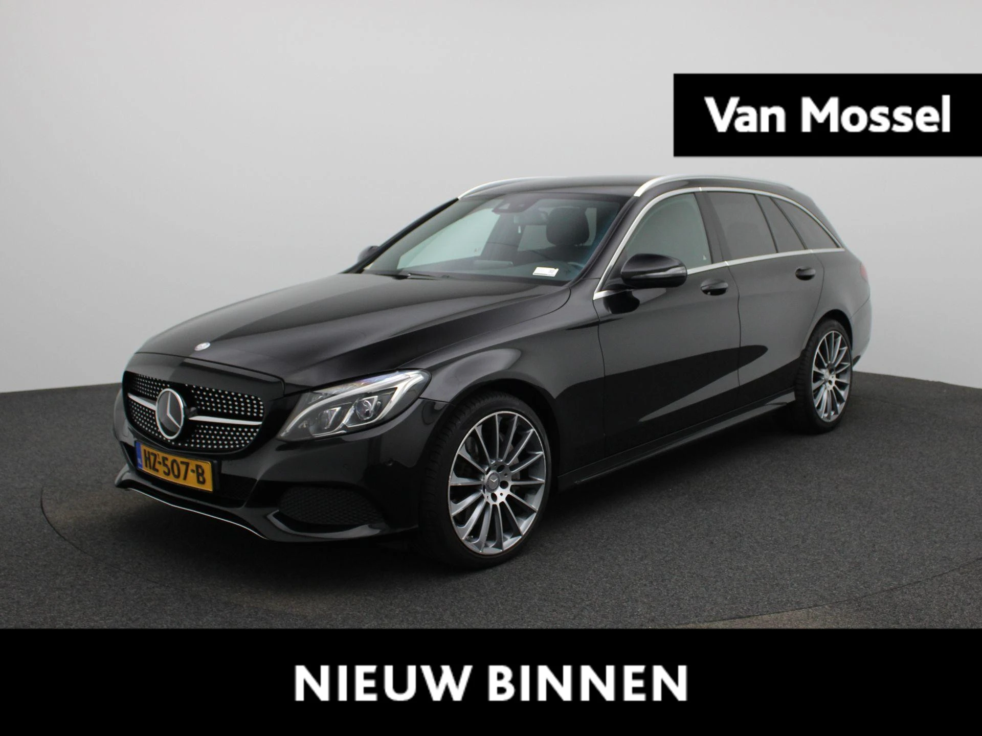 Mercedes-Benz-C-Klasse-image-0