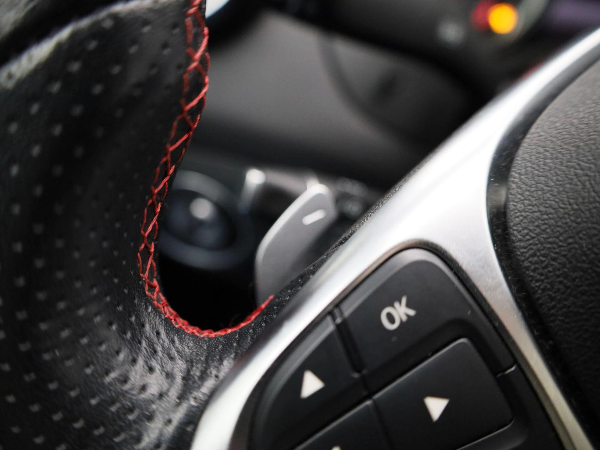 Mercedes-Benz-CLA-image-18