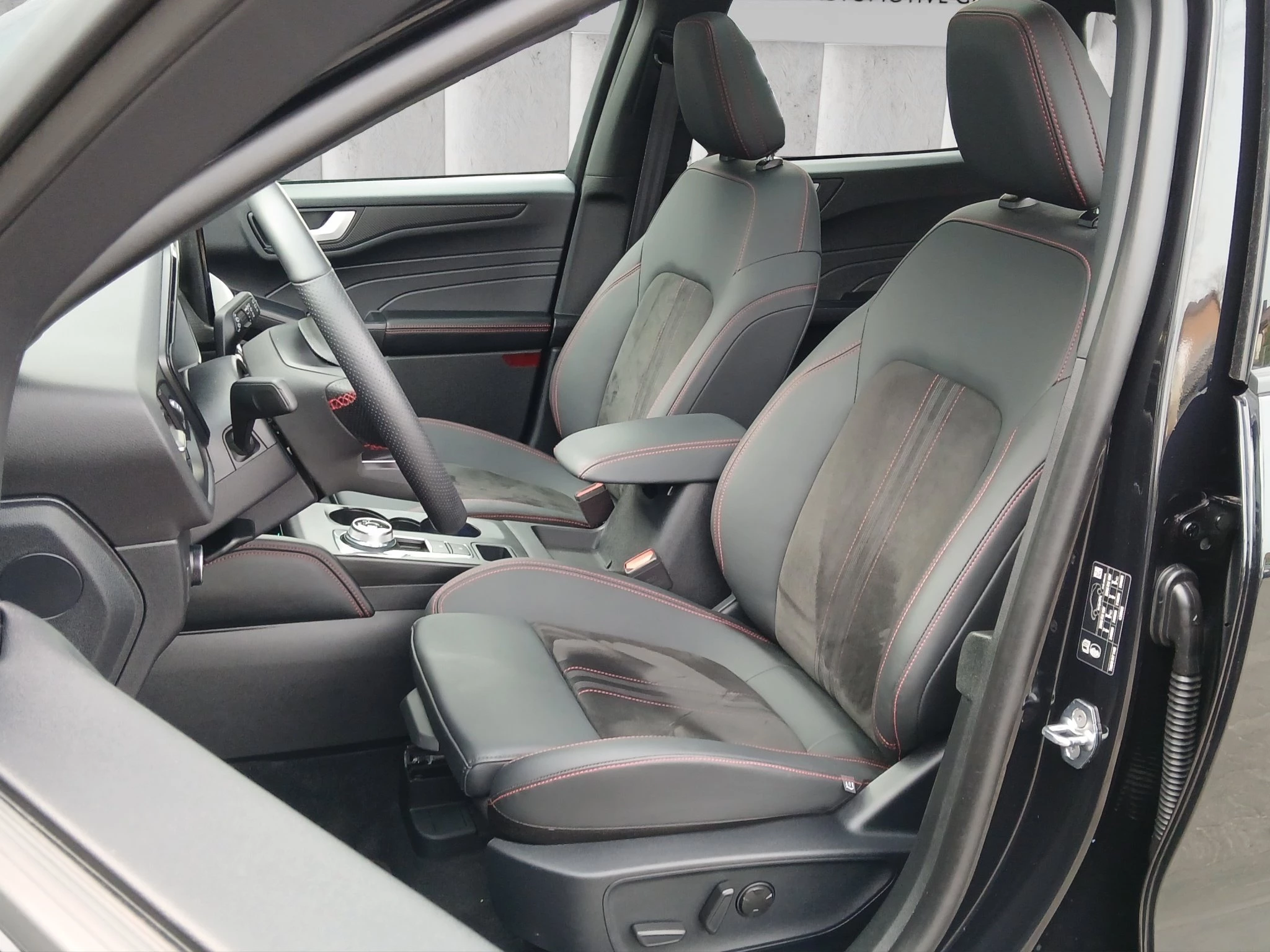 Ford-Kuga-image-9