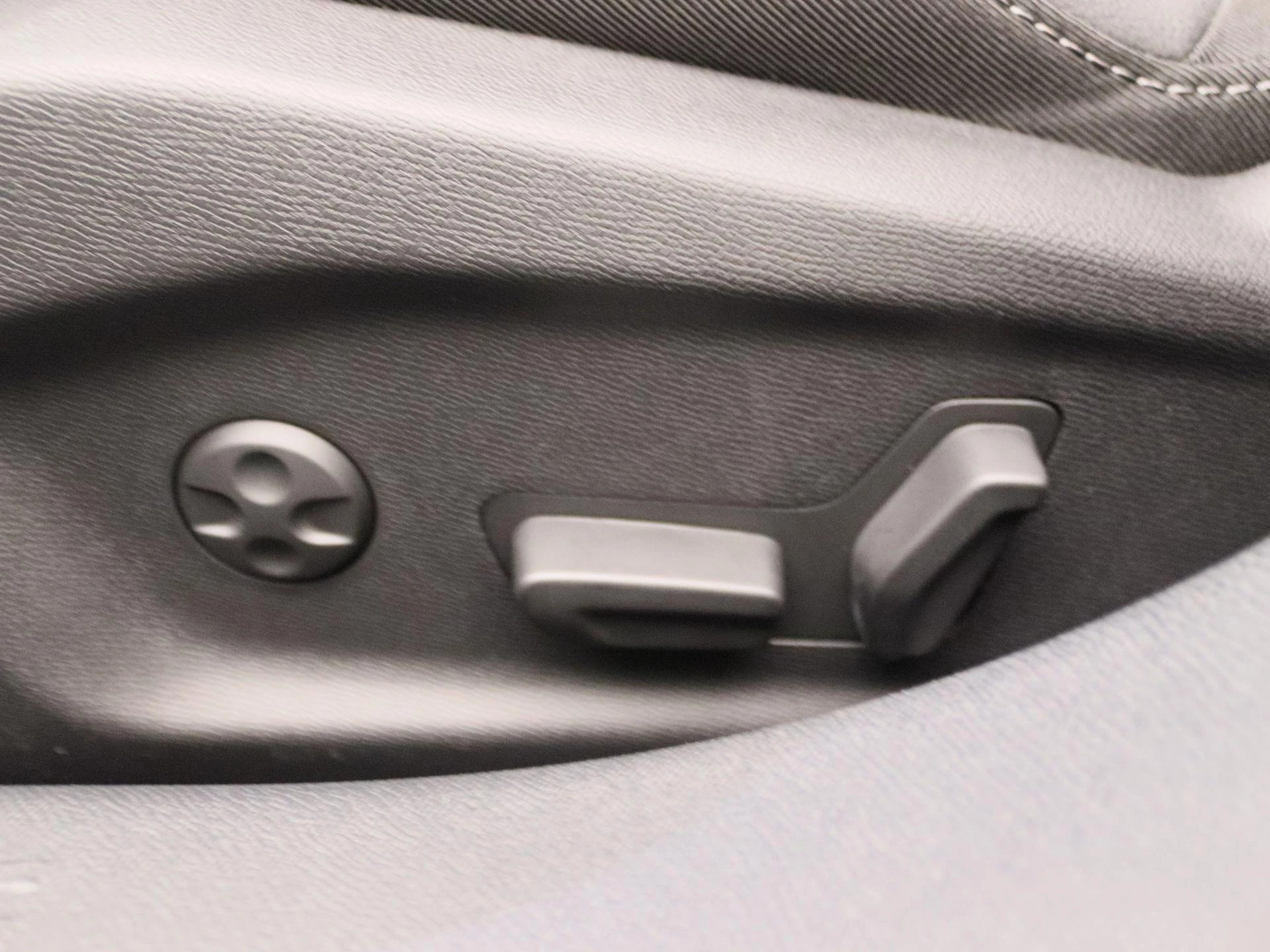 Opel-Astra-image-17