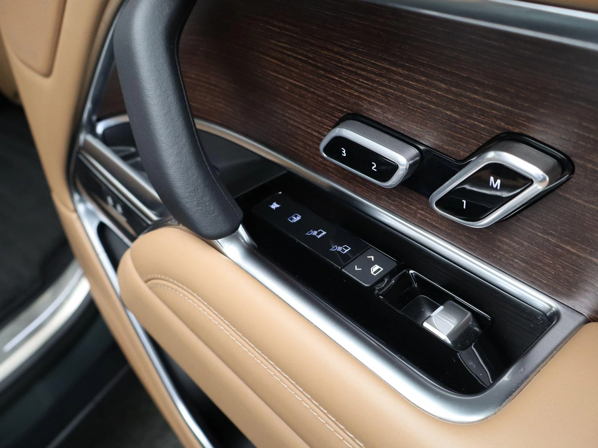 Land Rover-Range Rover-image-39