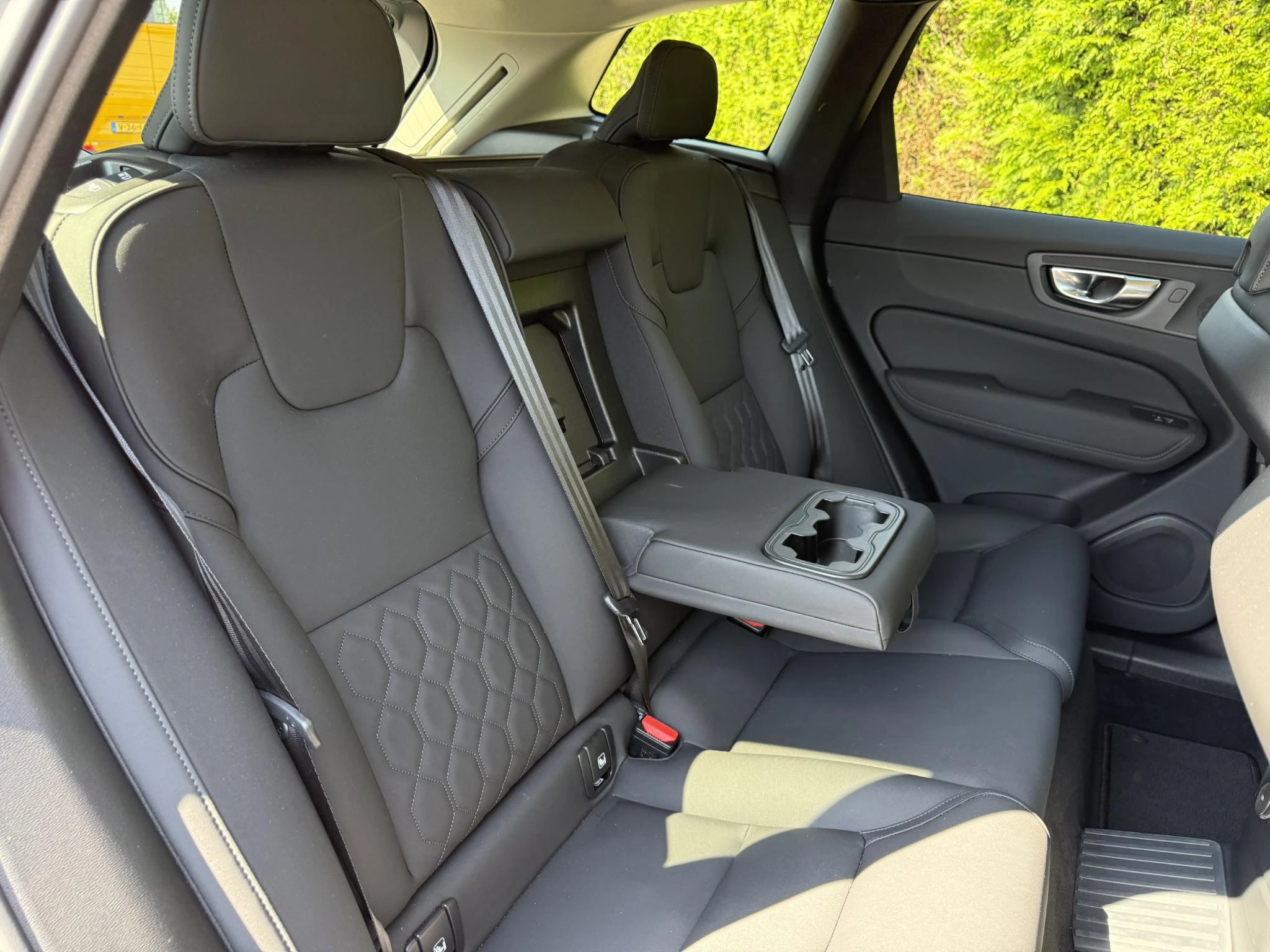Volvo XC60 T6 Plug-in hybrid AWD Essential Trekhaak
