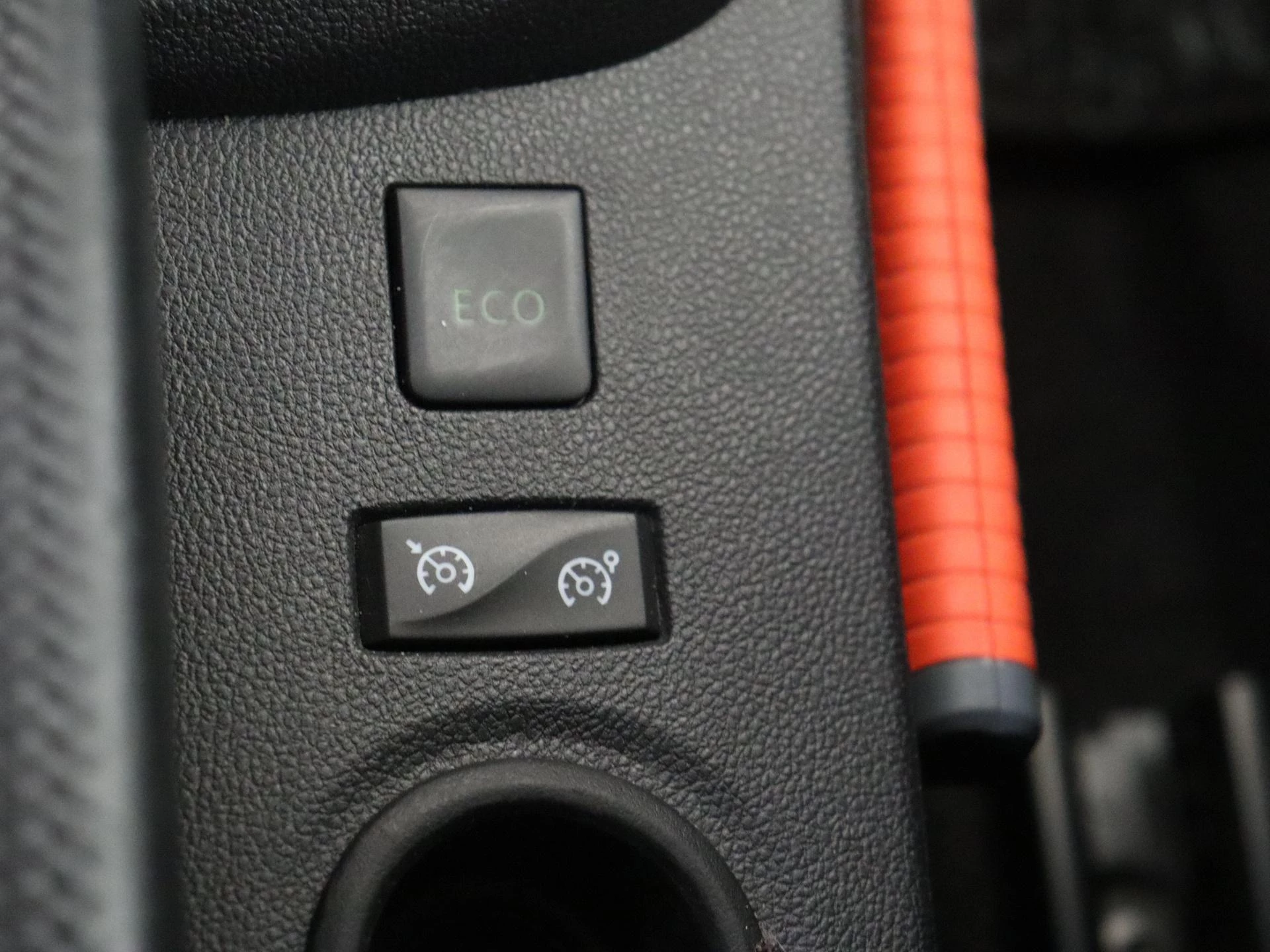 Renault-Captur-image-20