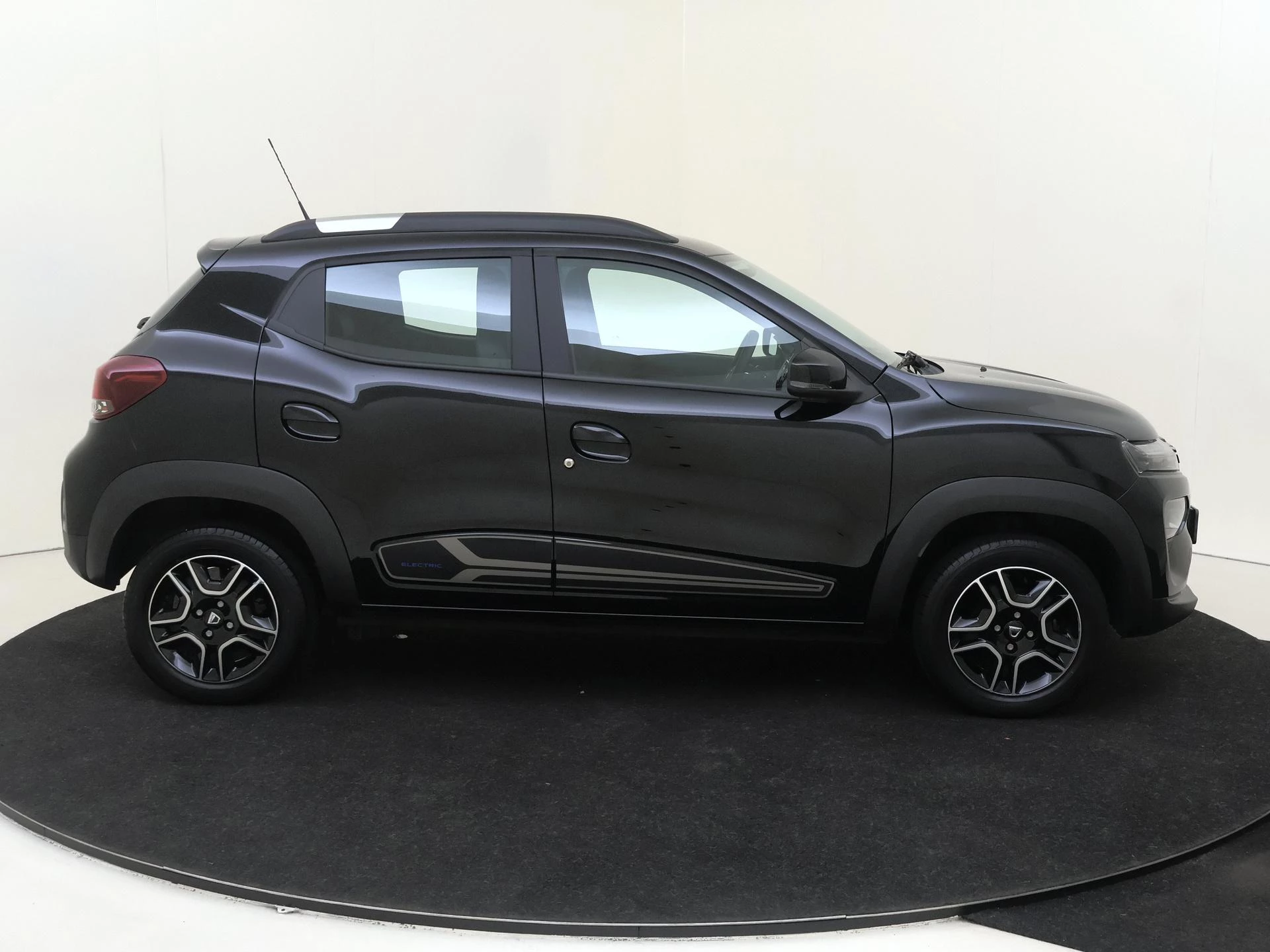 Dacia-Spring-image-5