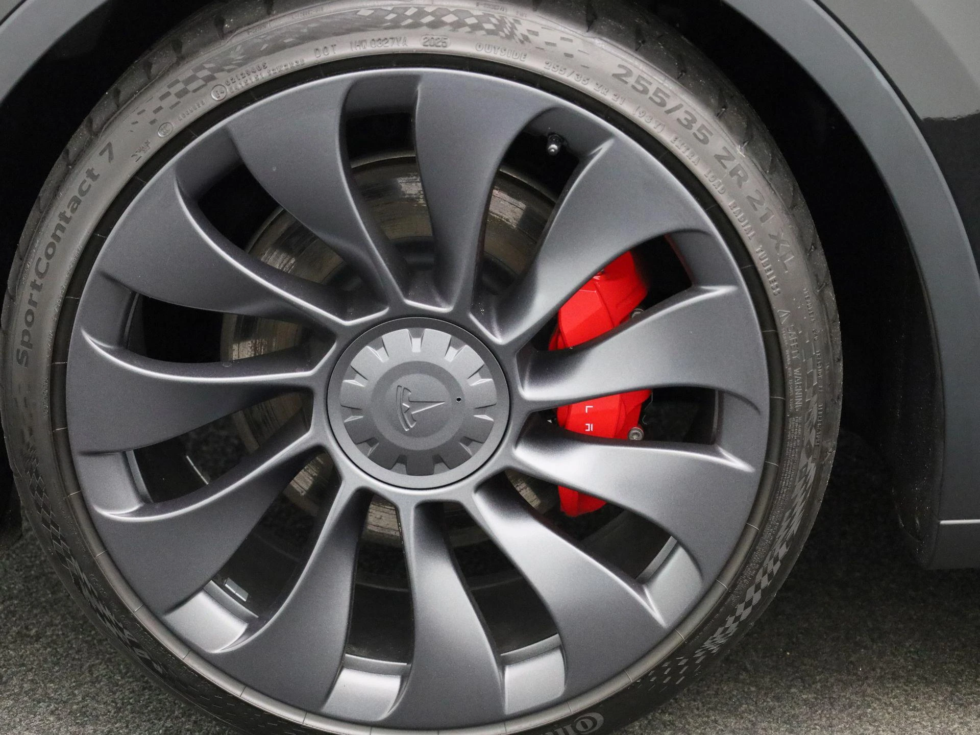 Tesla-Model Y-image-15