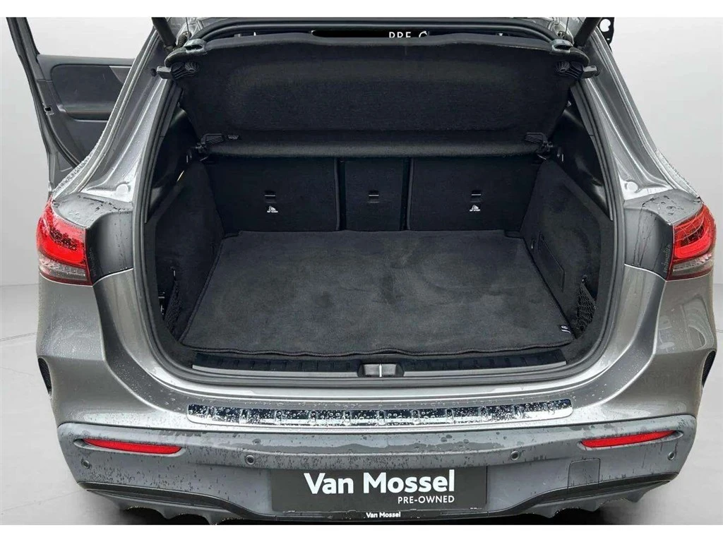 Mercedes-Benz-EQA-image-24