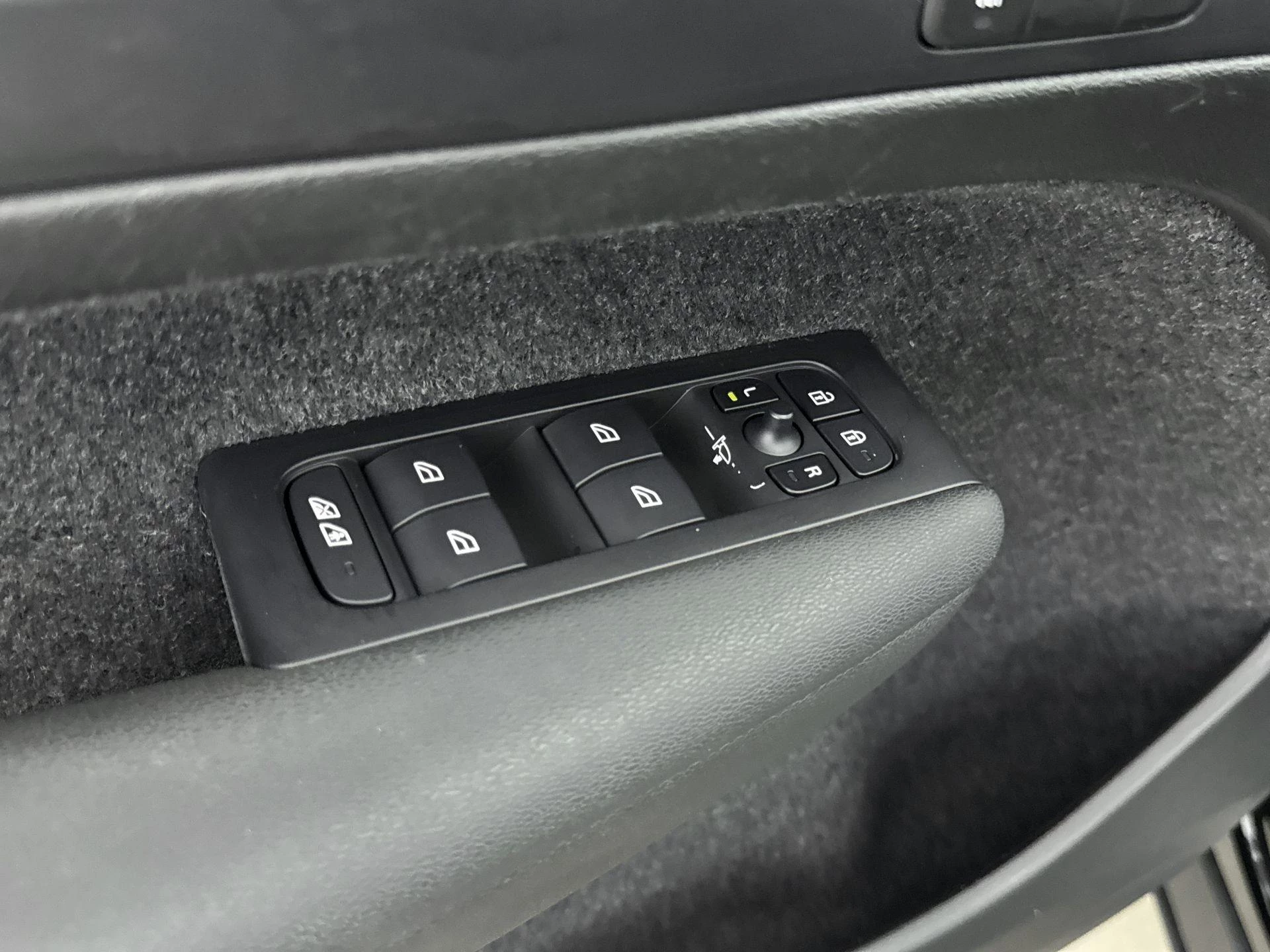 Volvo XC40 1.5 T2 Plus Bright