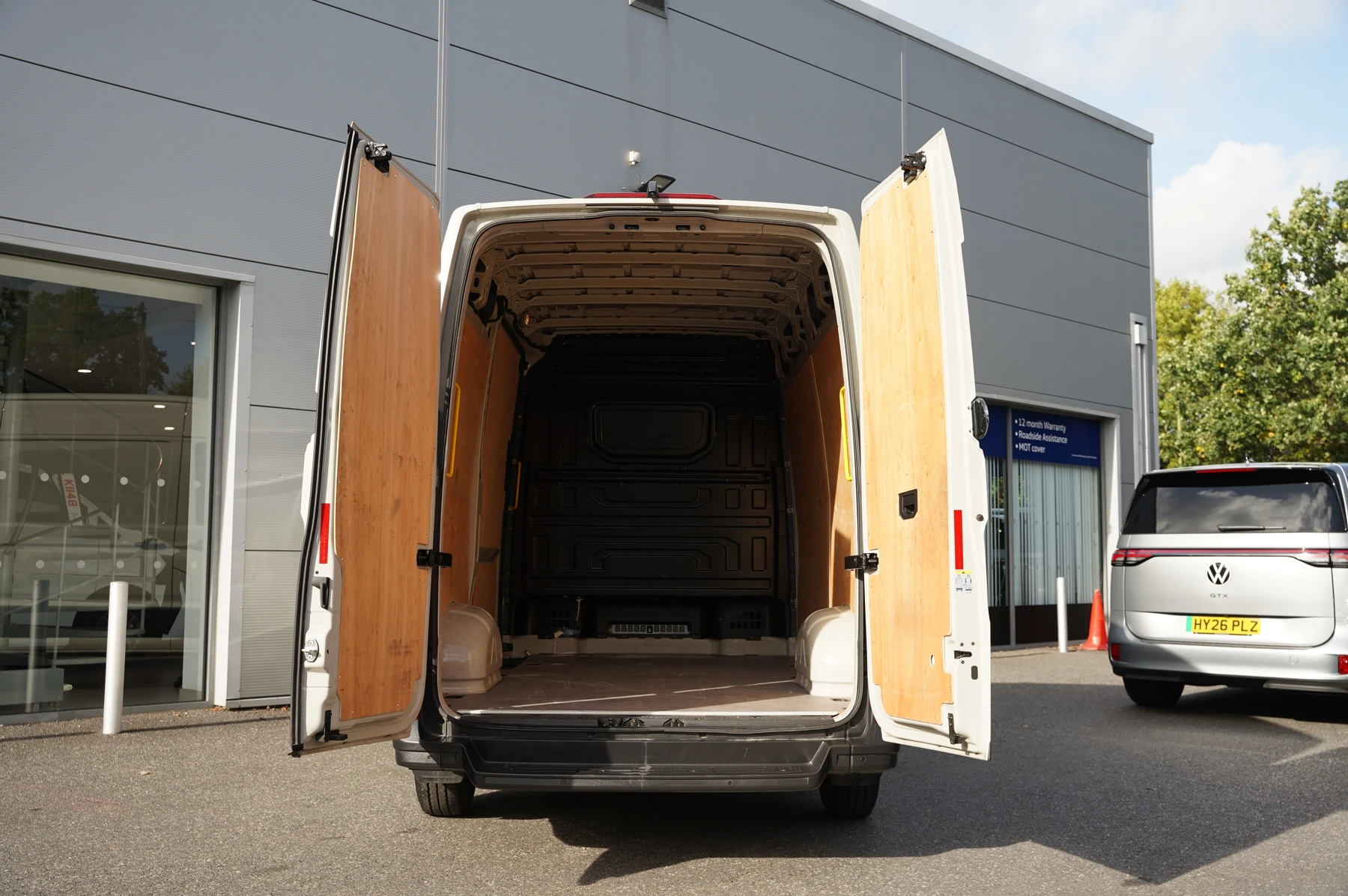 Volkswagen-Crafter-image-15