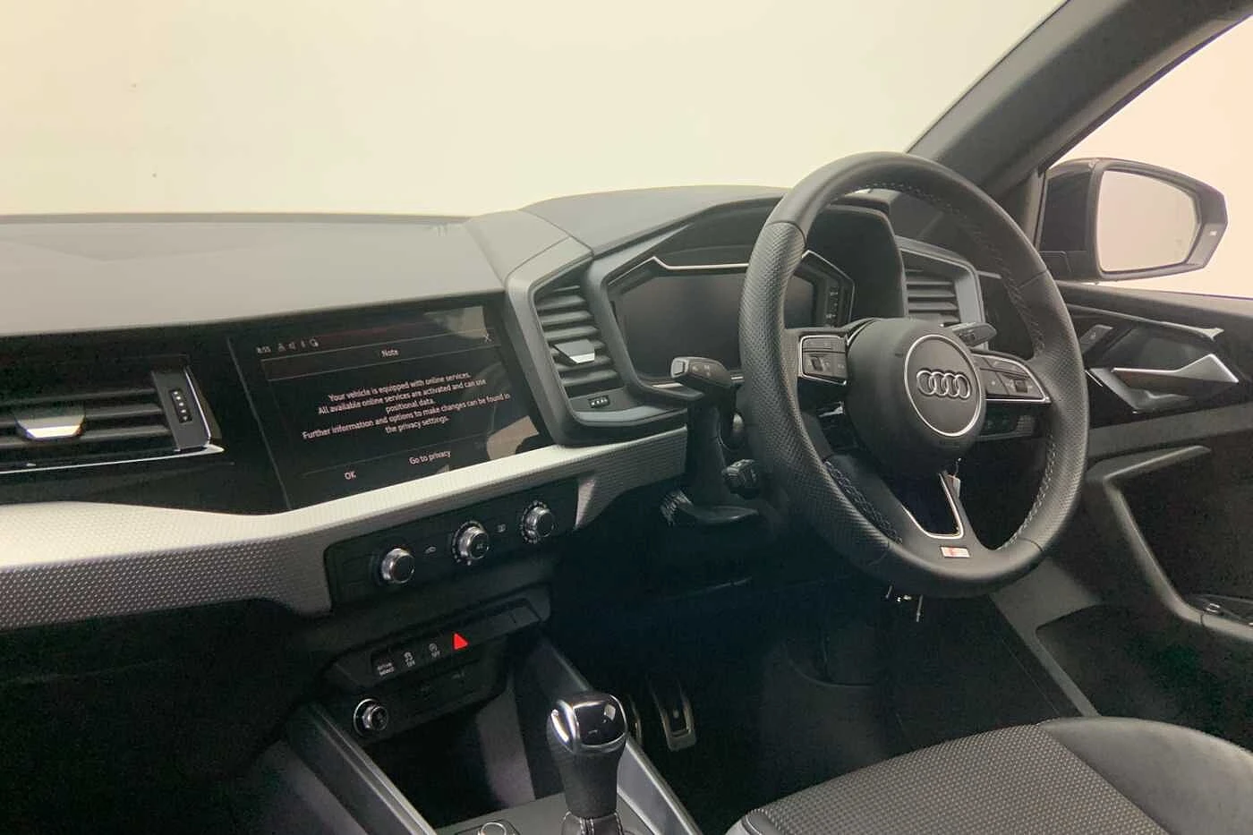 Audi-A1 Sportback-image-11