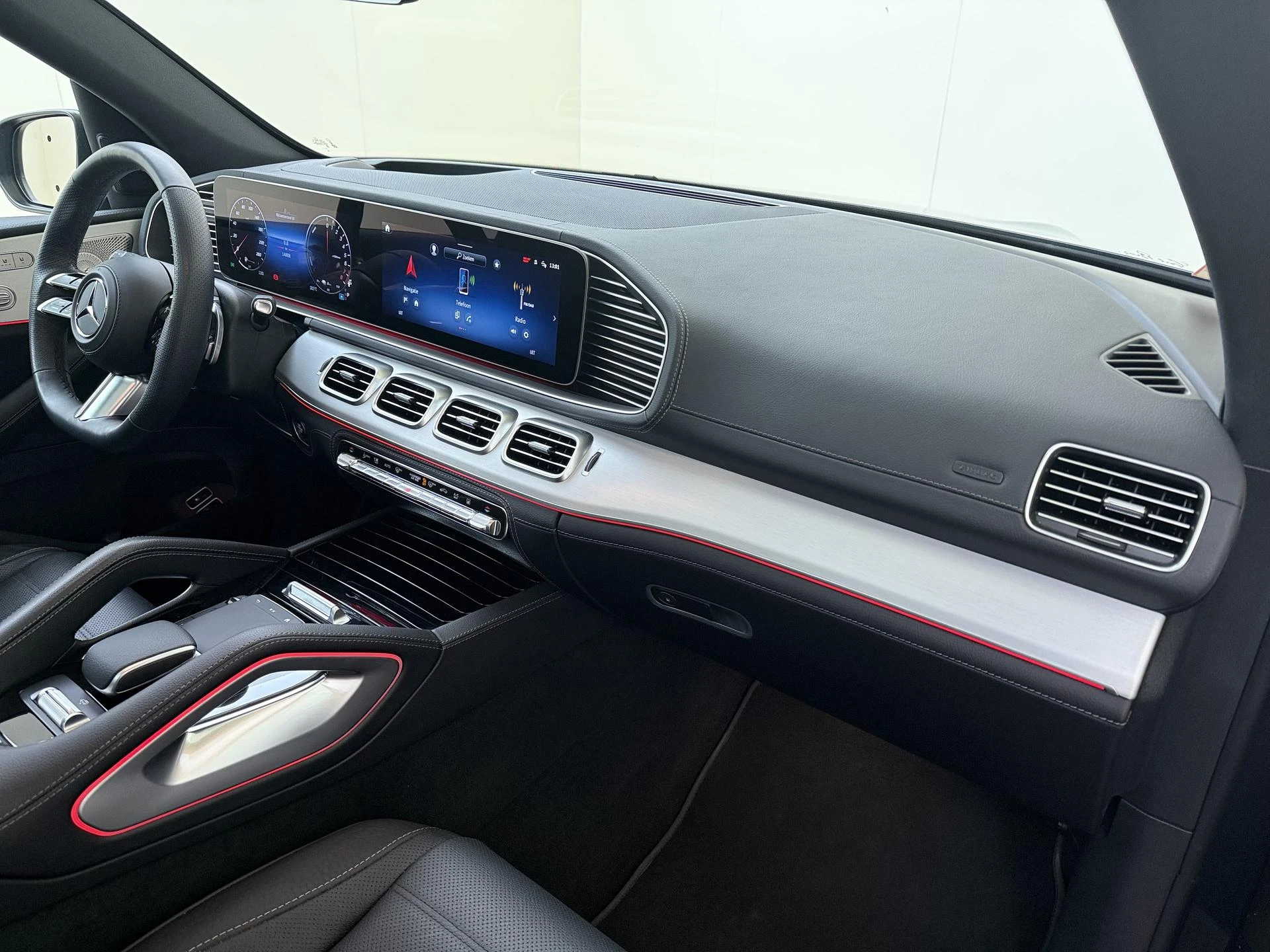 Mercedes-Benz-GLE-image-2