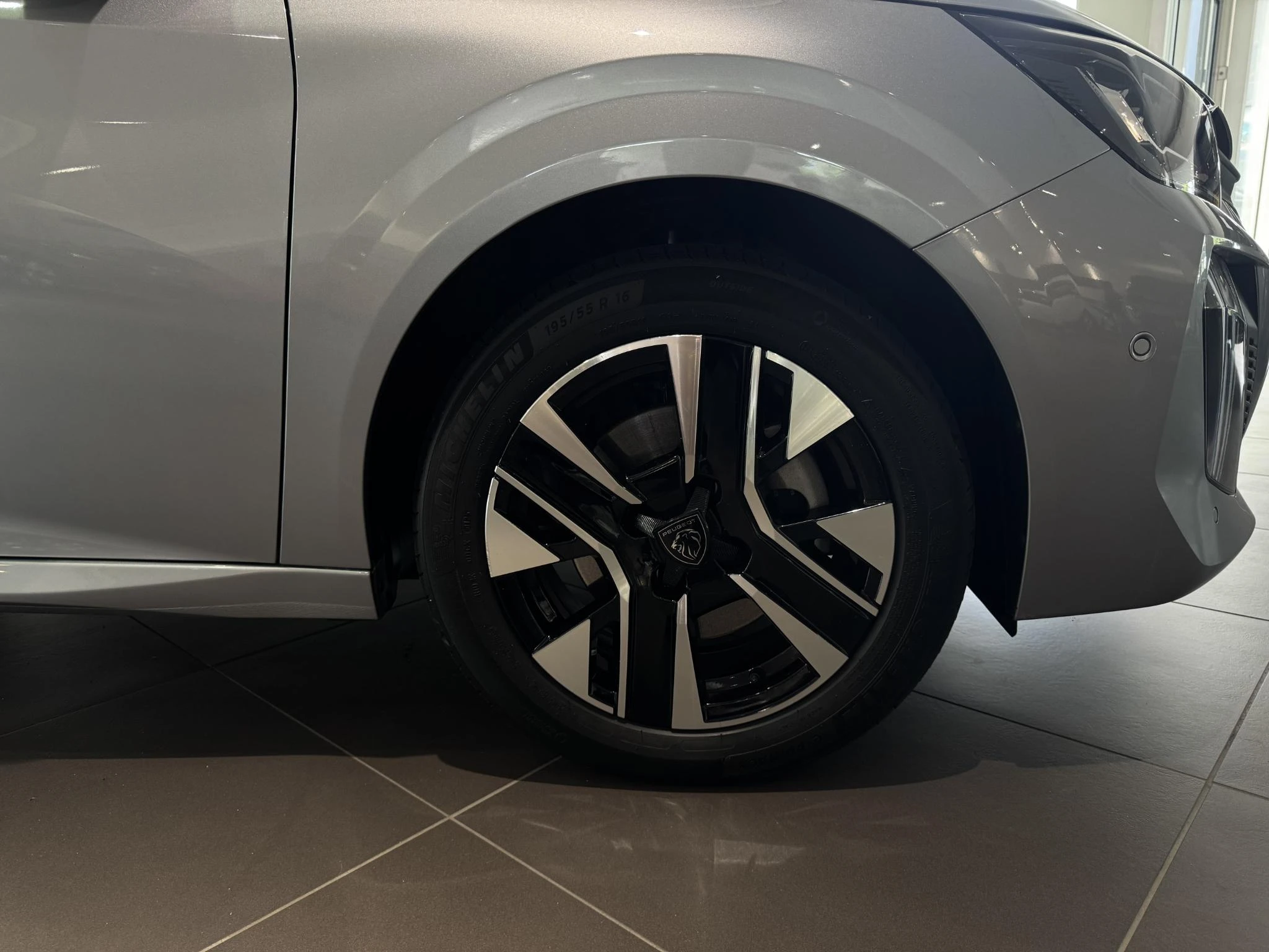 Peugeot-208-image-14