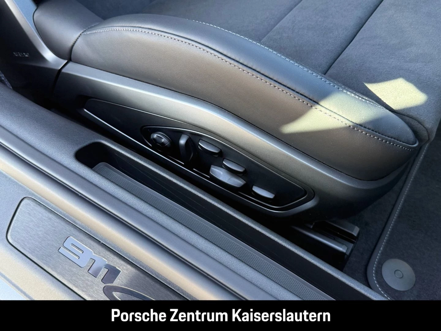 Porsche 911 992 Carrera GTS Liftsystem-VA InnoDrive BOSE carrera gts