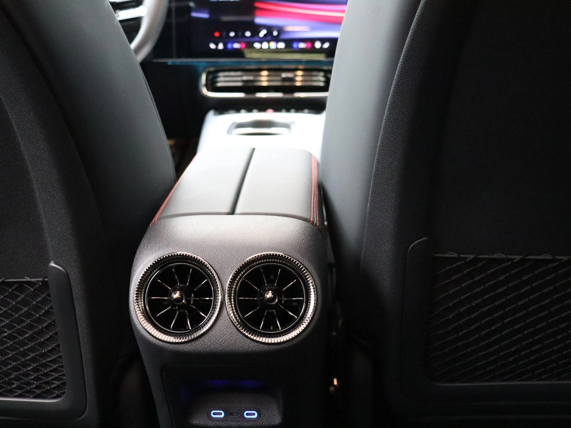 Mercedes-Benz-CLA-image-22