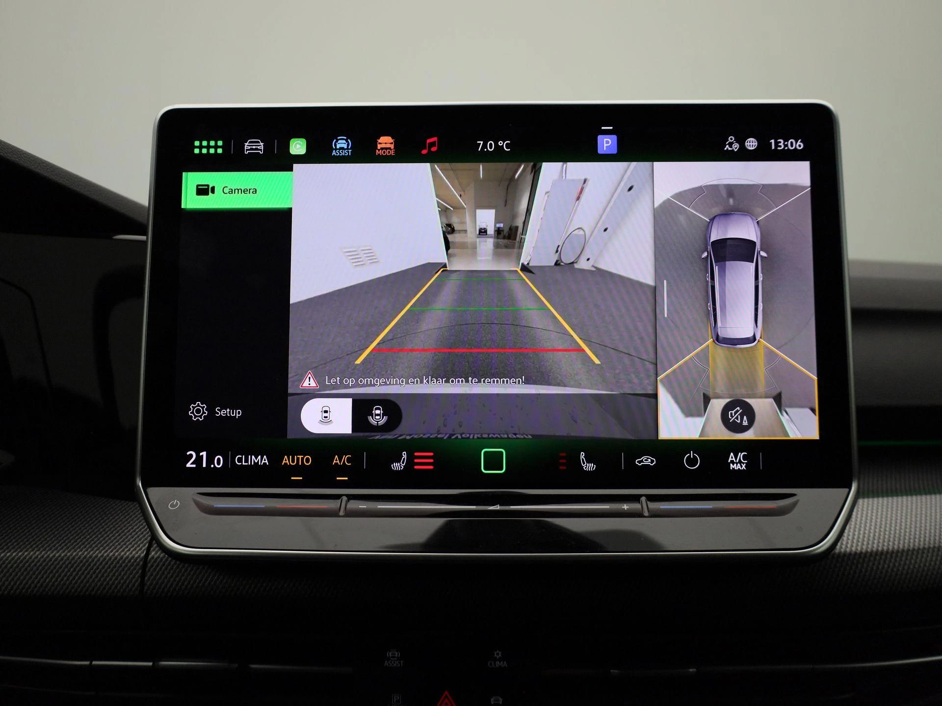 Volkswagen-Golf-image-32