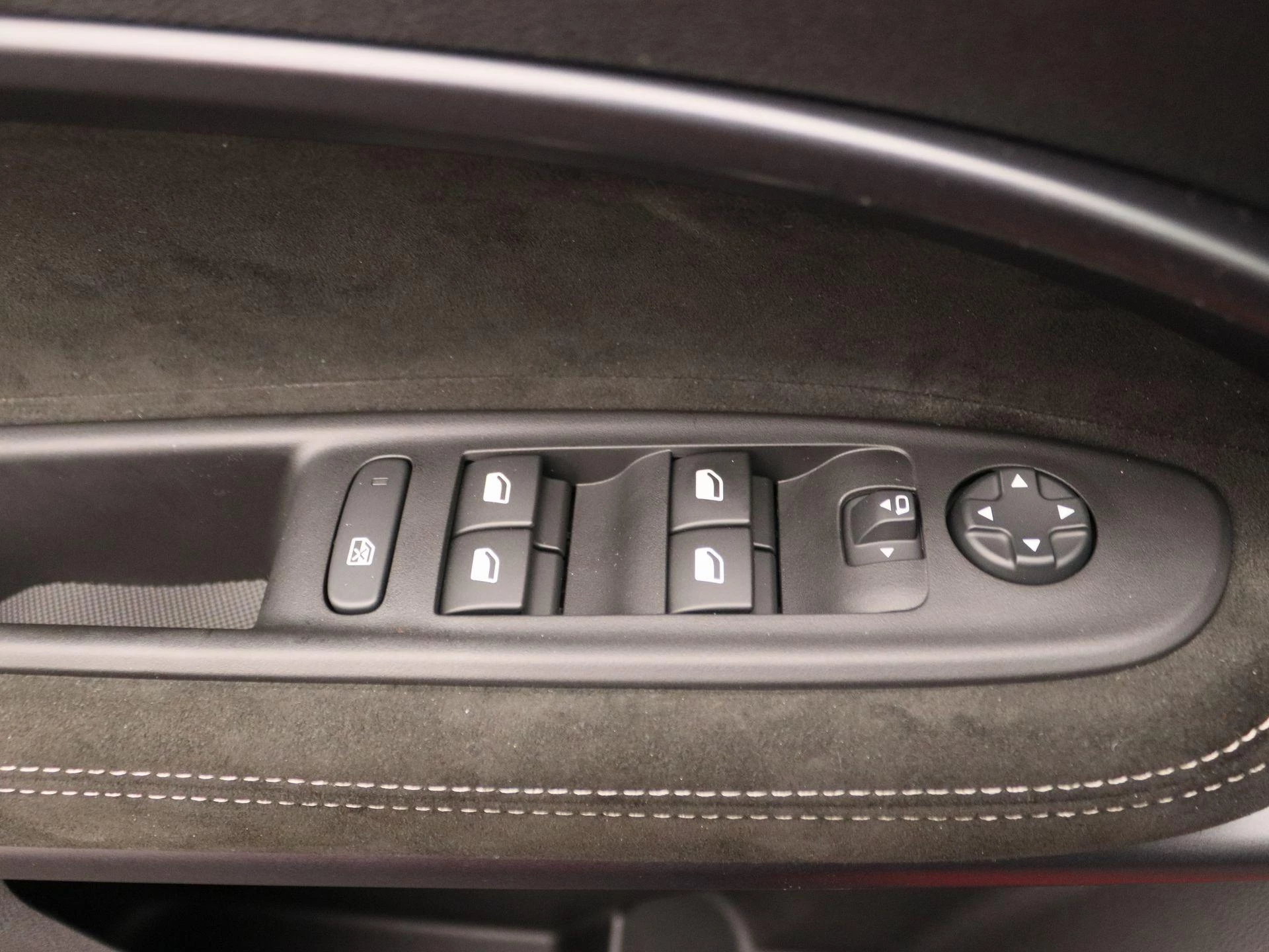 Alfa Romeo Junior 1.2 Turbo Hybrid Ibrida Sport Speciale