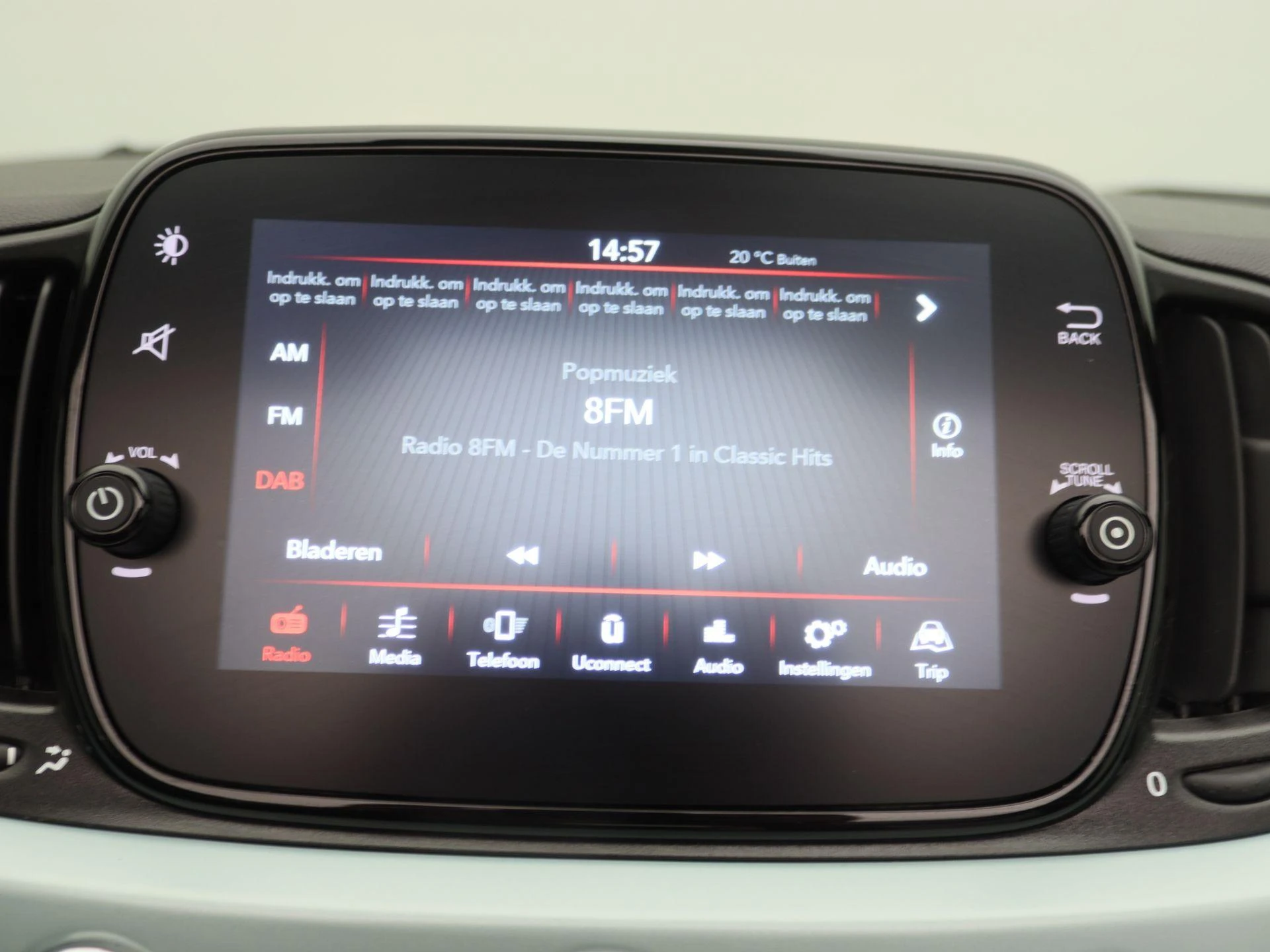 Fiat-500C-image-8
