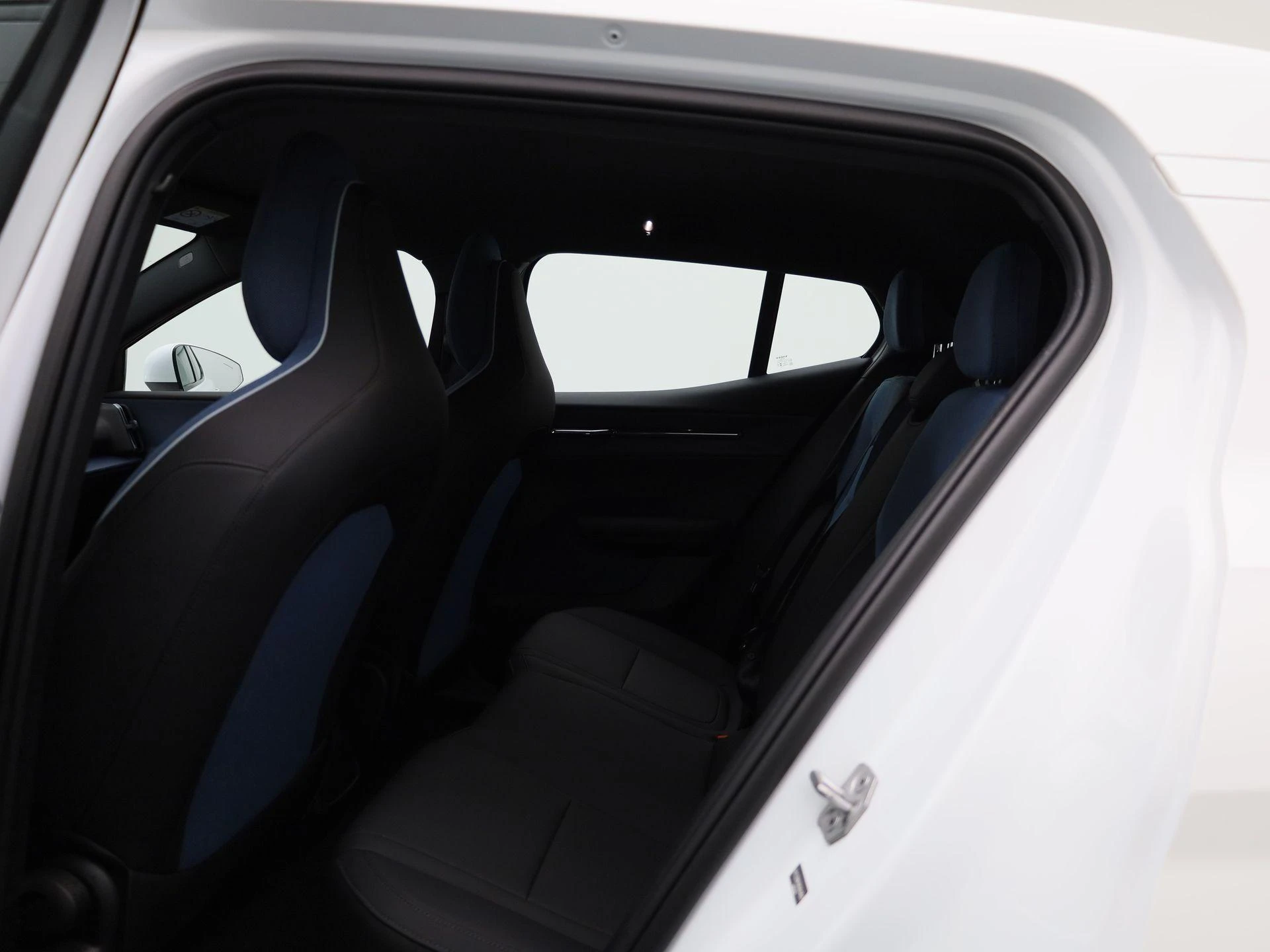 Volvo-EX30-image-11