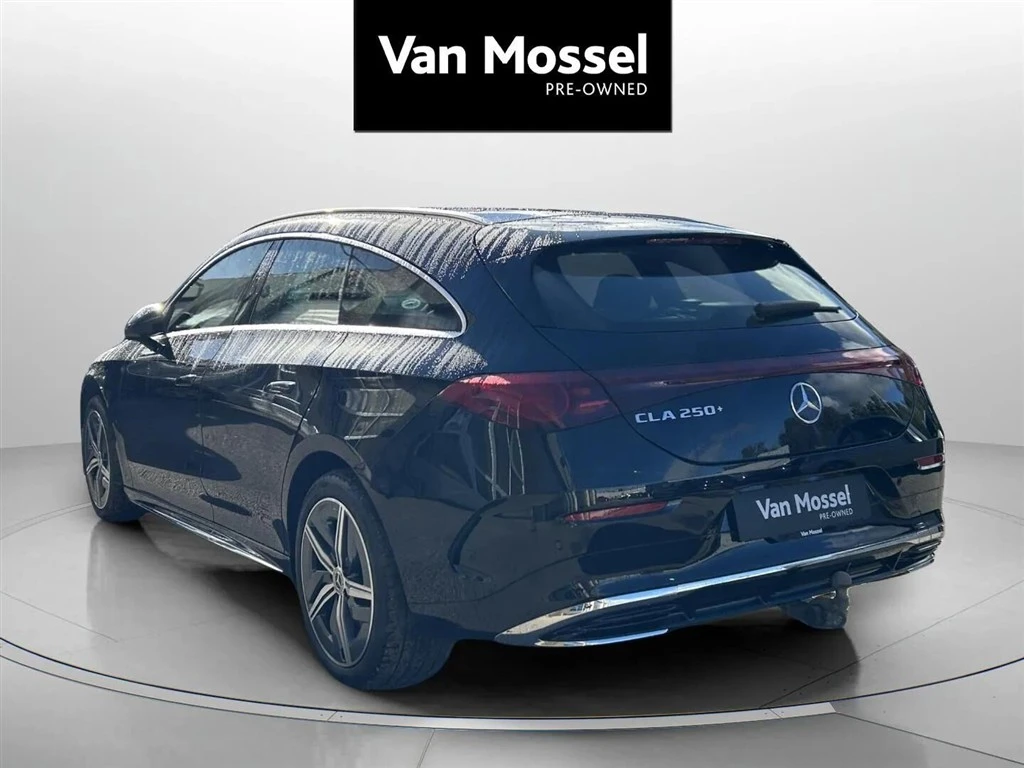 Mercedes-Benz-CLA-image-6