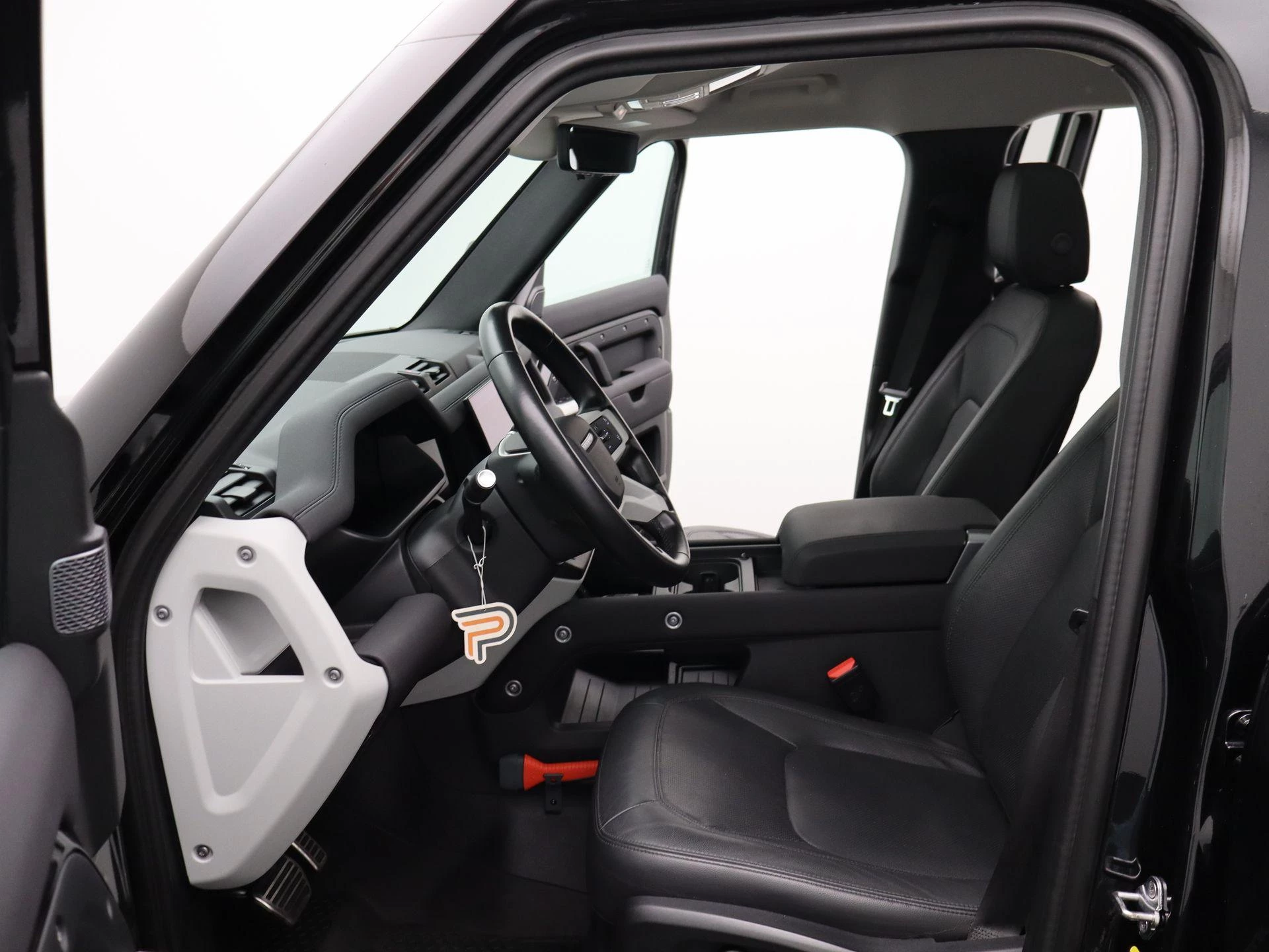 Land Rover-Defender-image-10