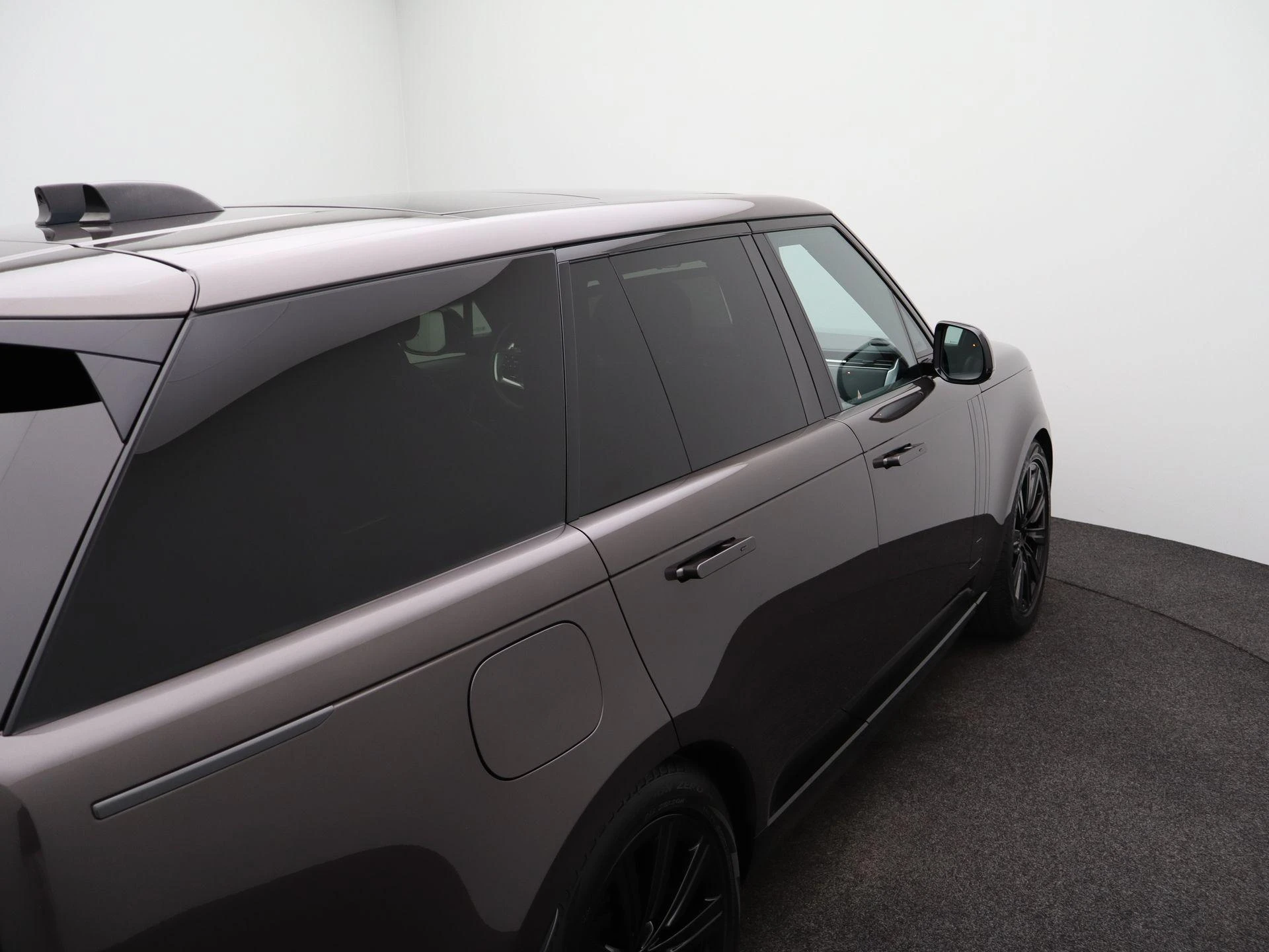 Land Rover-Range Rover-image-51
