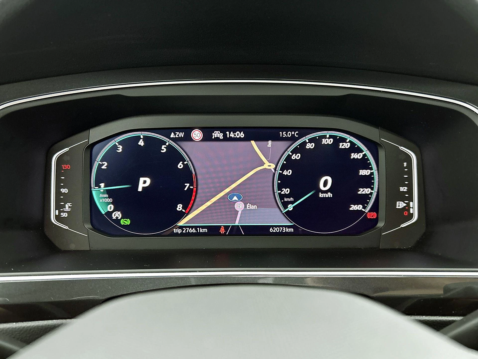 Volkswagen-Tiguan-image-19