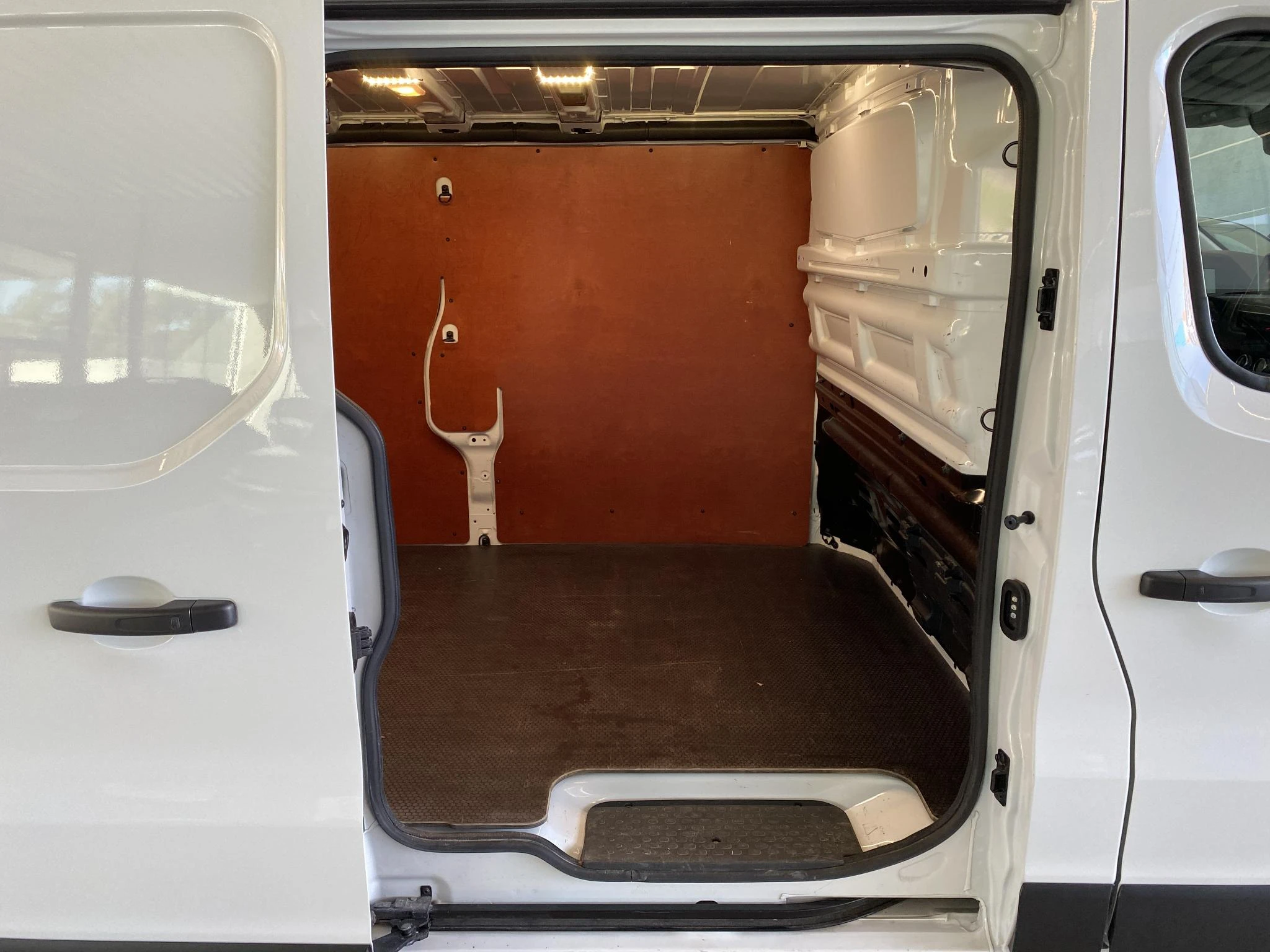 Renault-Trafic-image-13