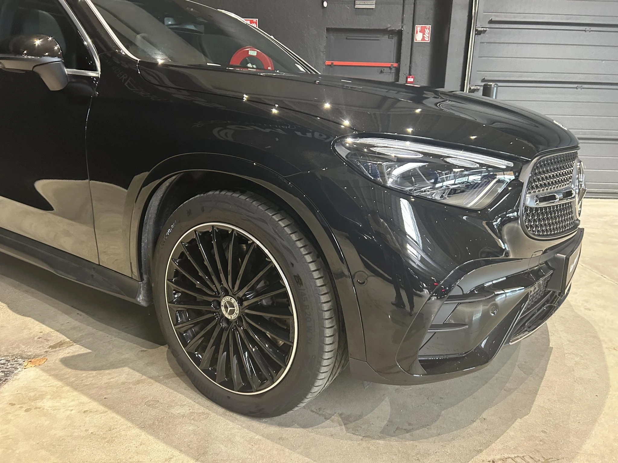 Mercedes-Benz-GLC-image-4