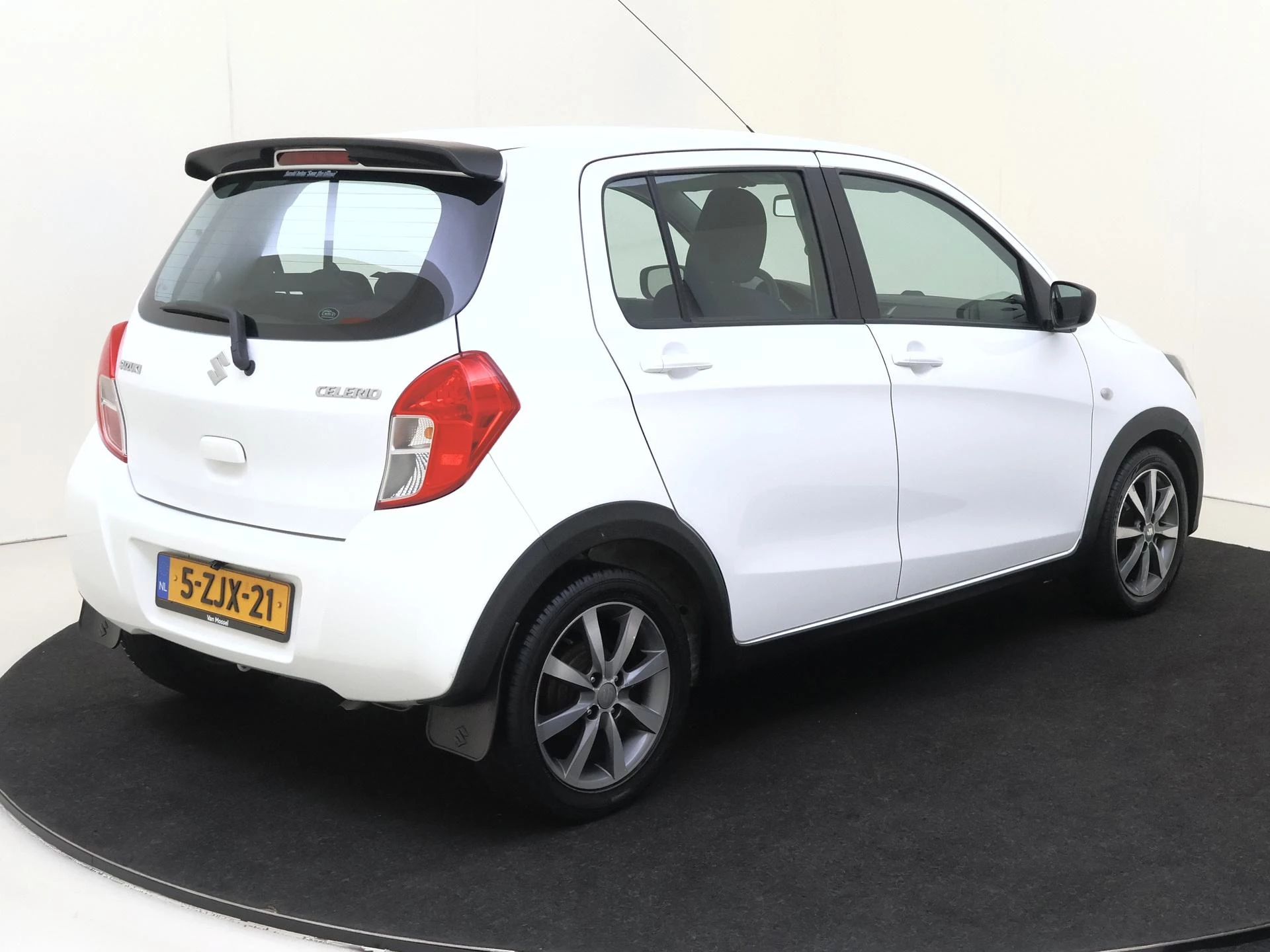 Suzuki-Celerio-image-3