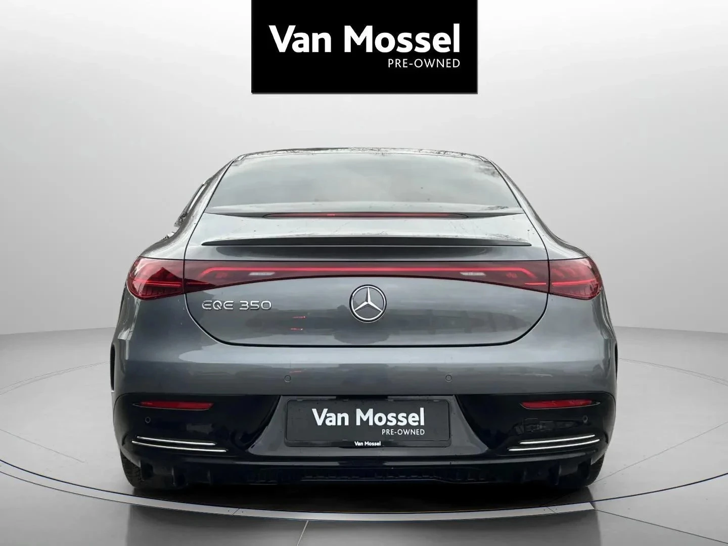 Mercedes-Benz-EQE-image-5