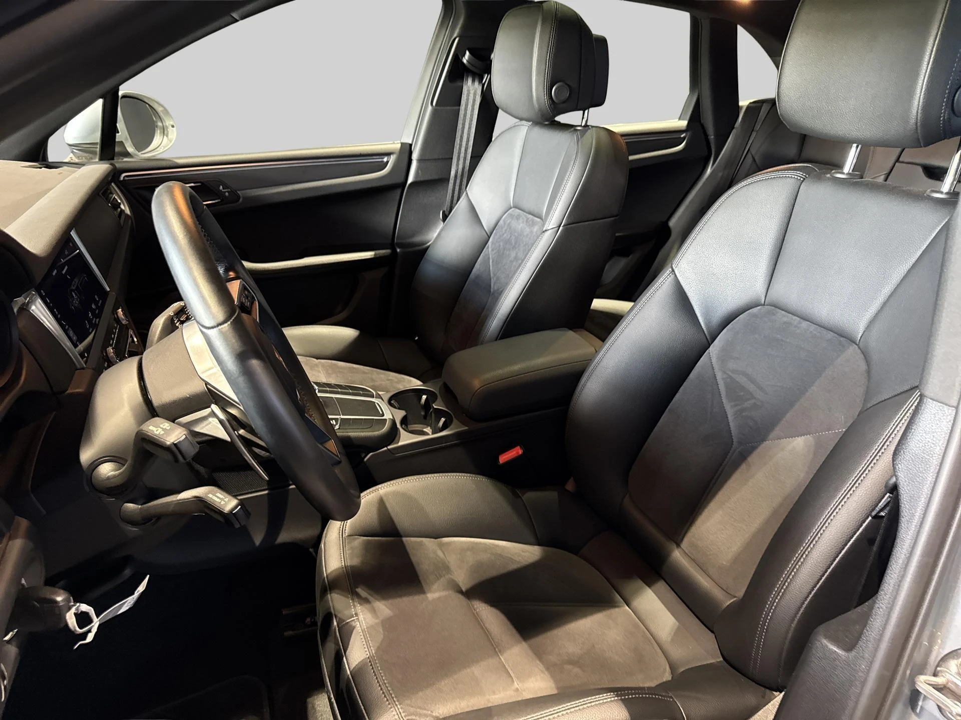 Porsche-Macan-image-13